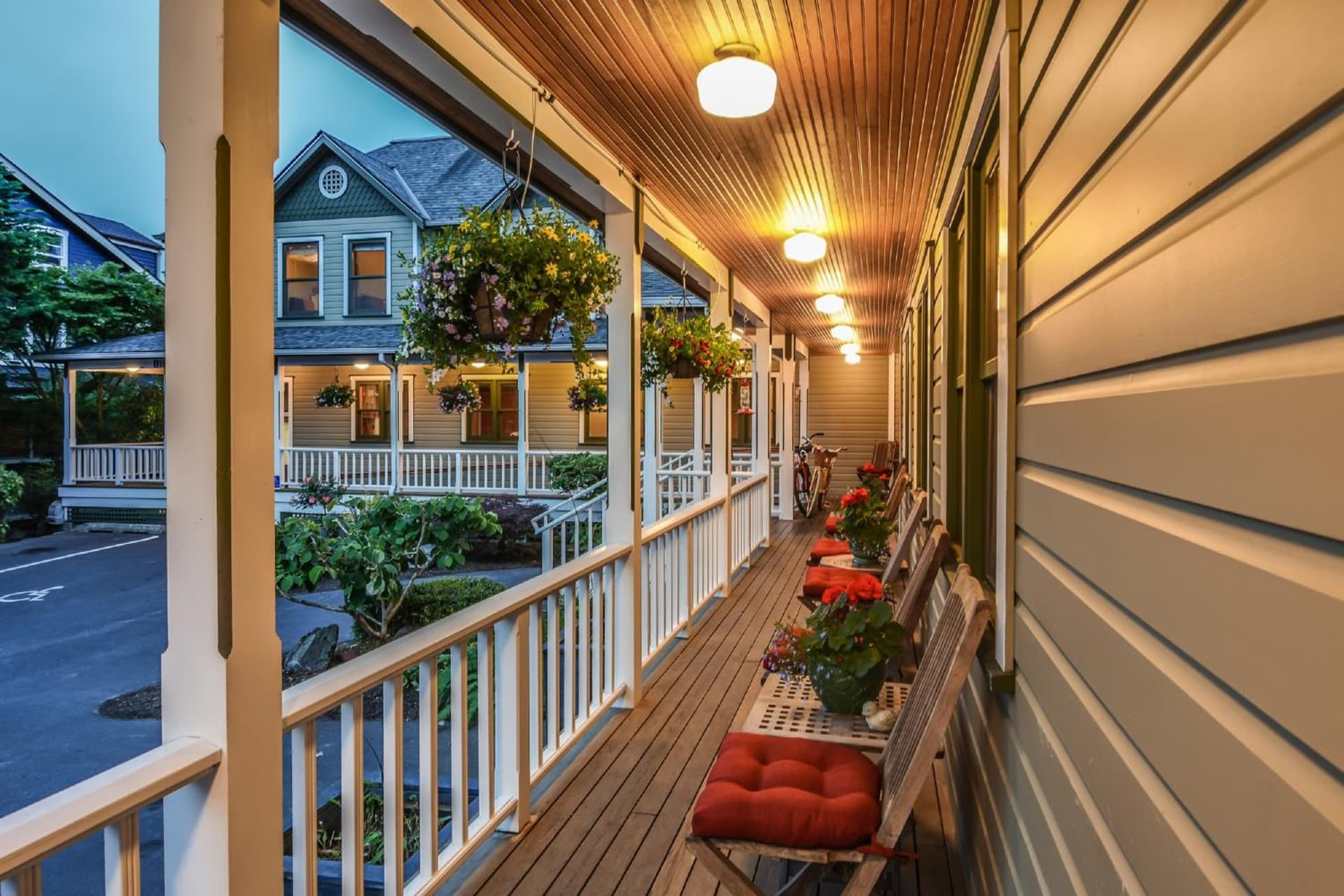 Wild Iris Inn gallery photo in La Conner, WA — image 17