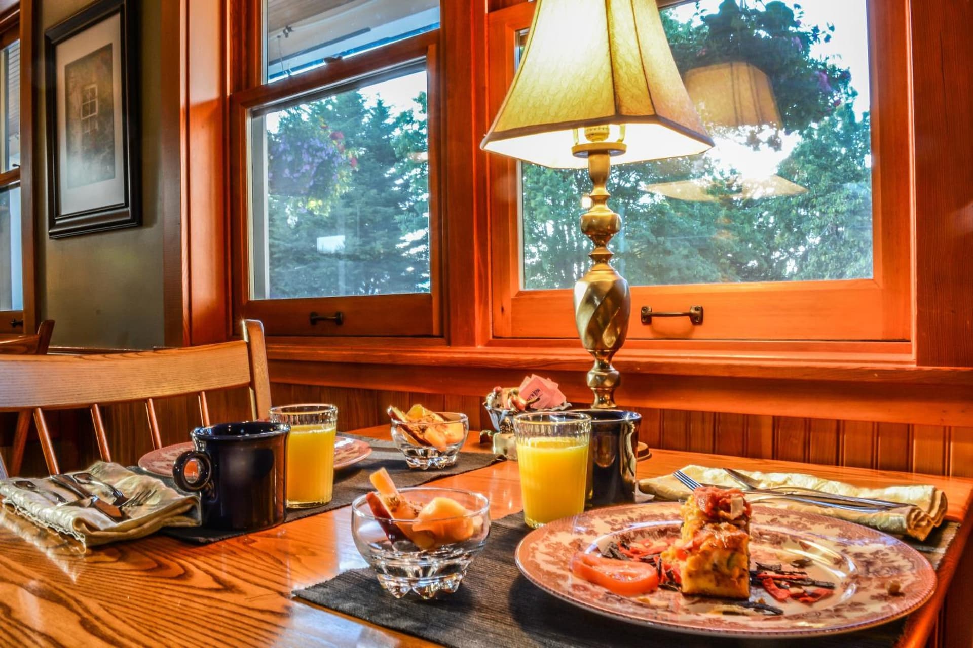 Wild Iris Inn interior in La Conner, WA — gallery photo 2