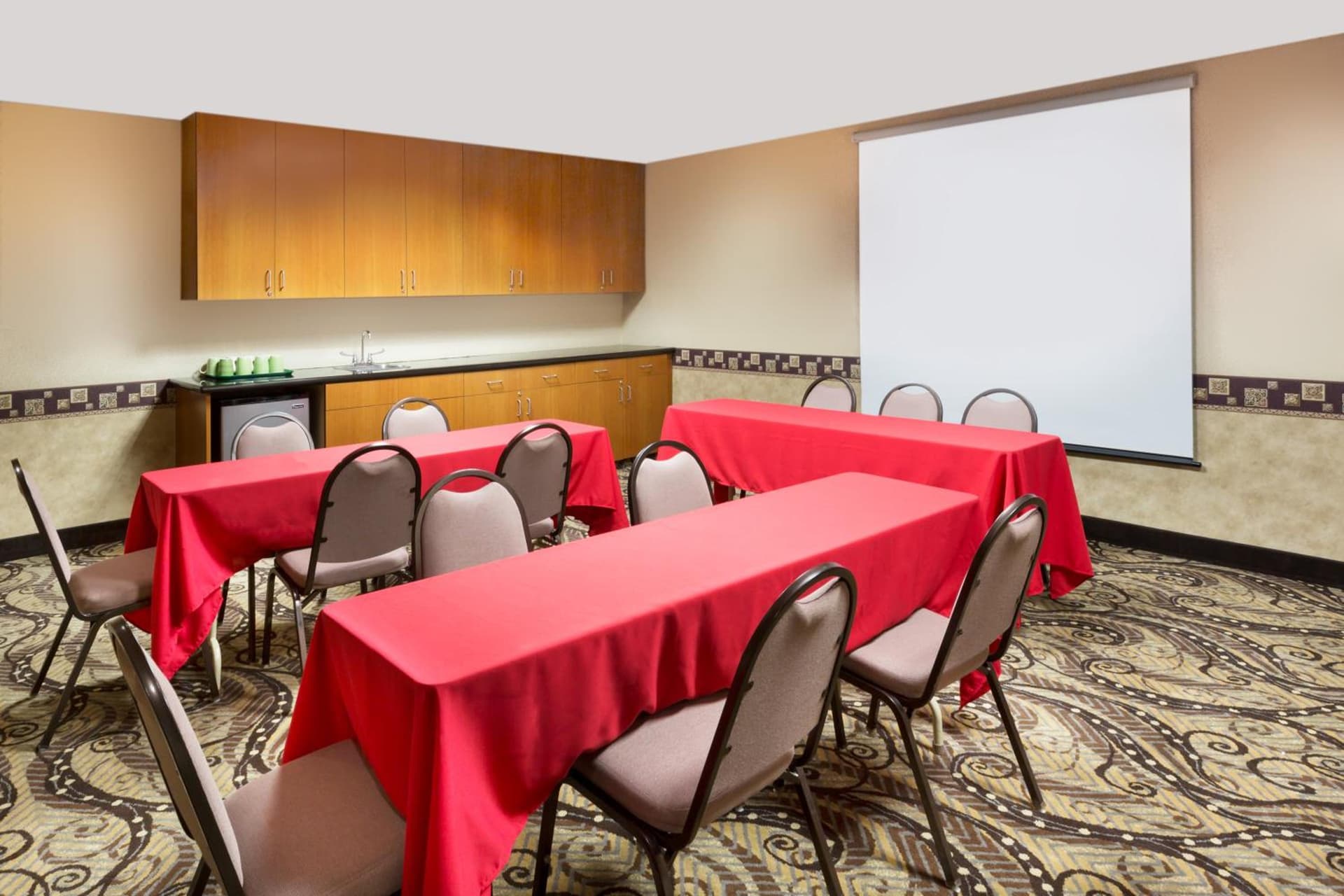 Hawthorn Suites by Wyndham Rancho Cordova/Folsom gallery photo in Rancho Cordova, CA — image 54
