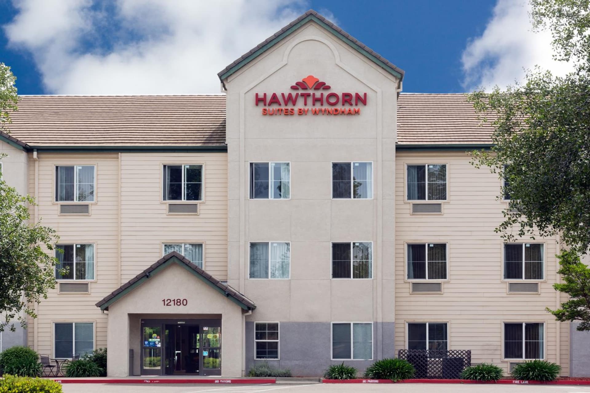 Hawthorn Suites by Wyndham Rancho Cordova/Folsom featured exterior or lobby in Rancho Cordova, CA — similar hotel