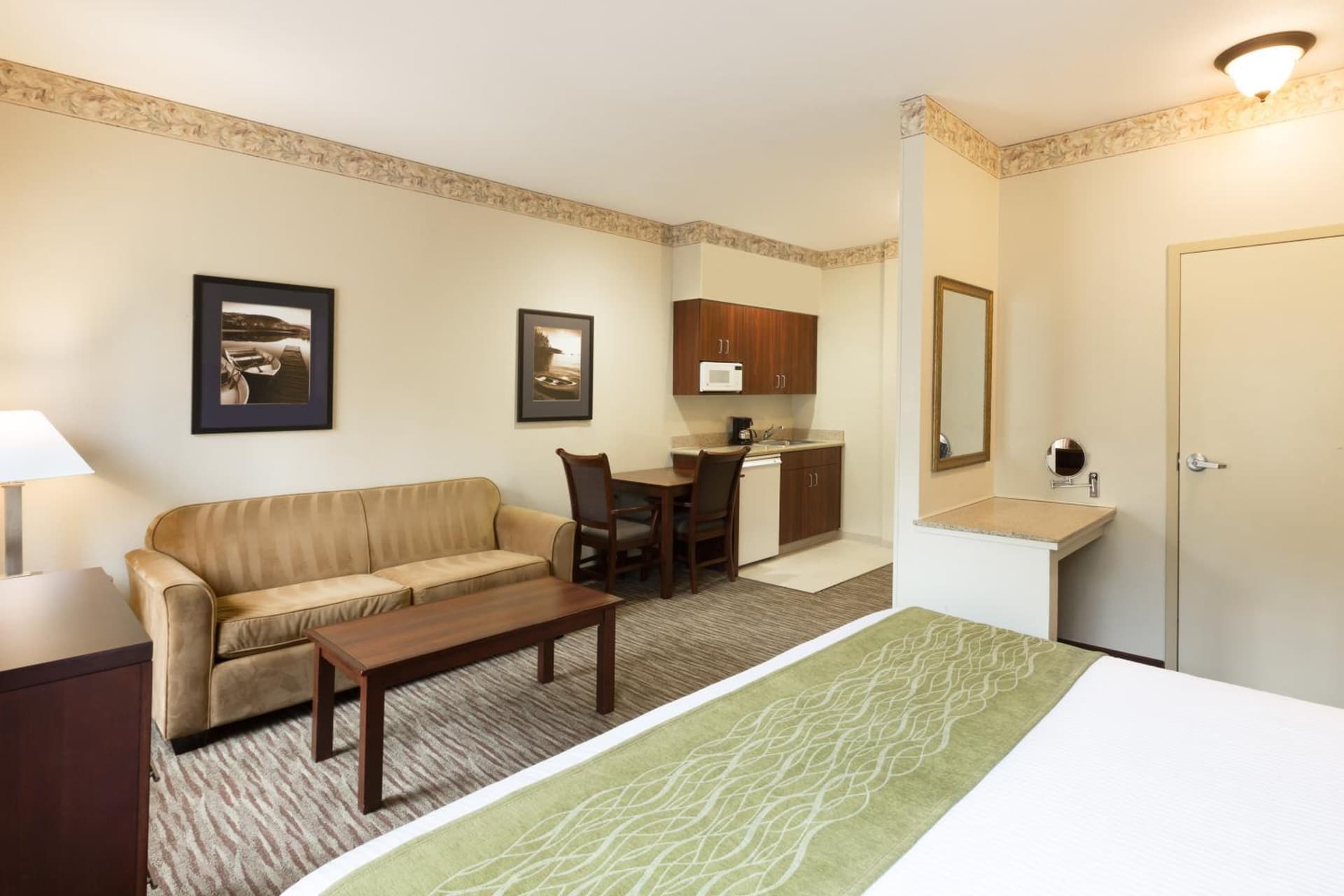 Hawthorn Suites by Wyndham Rancho Cordova/Folsom gallery photo in Rancho Cordova, CA — image 21