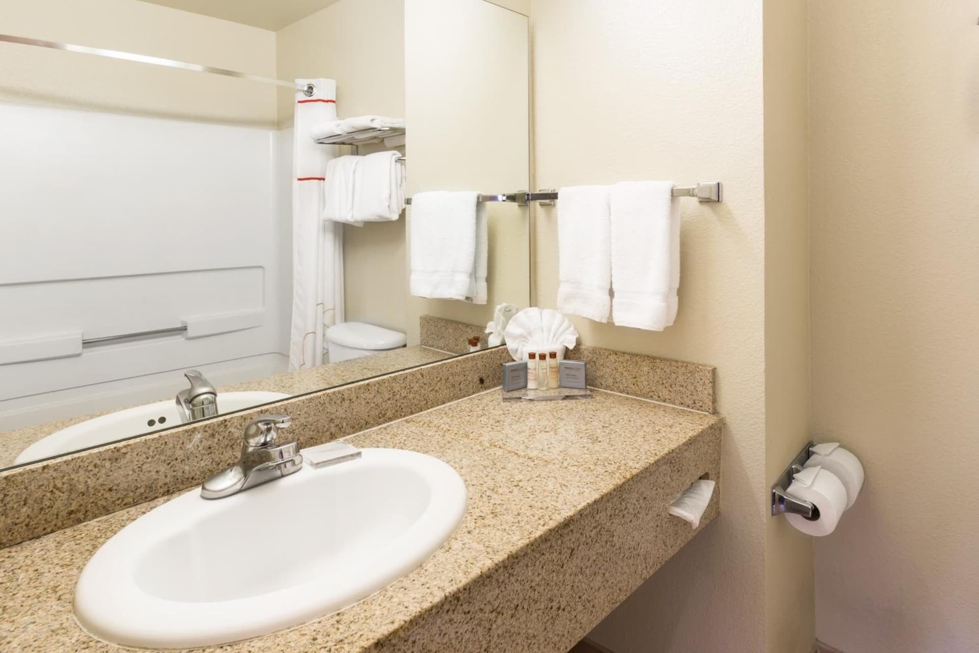 Hawthorn Suites by Wyndham Rancho Cordova/Folsom gallery photo in Rancho Cordova, CA — image 30