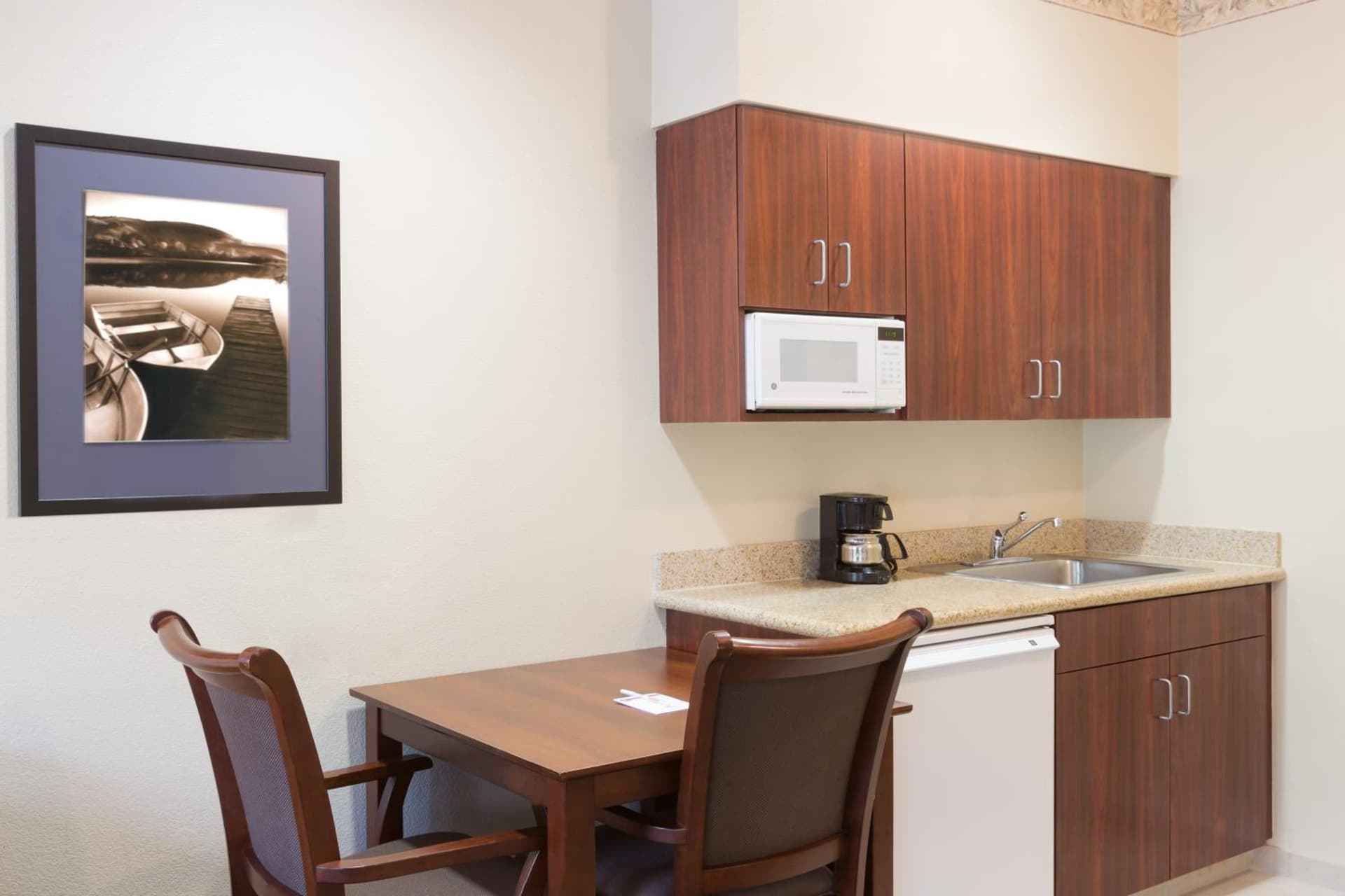 Hawthorn Suites by Wyndham Rancho Cordova/Folsom gallery photo in Rancho Cordova, CA — image 28