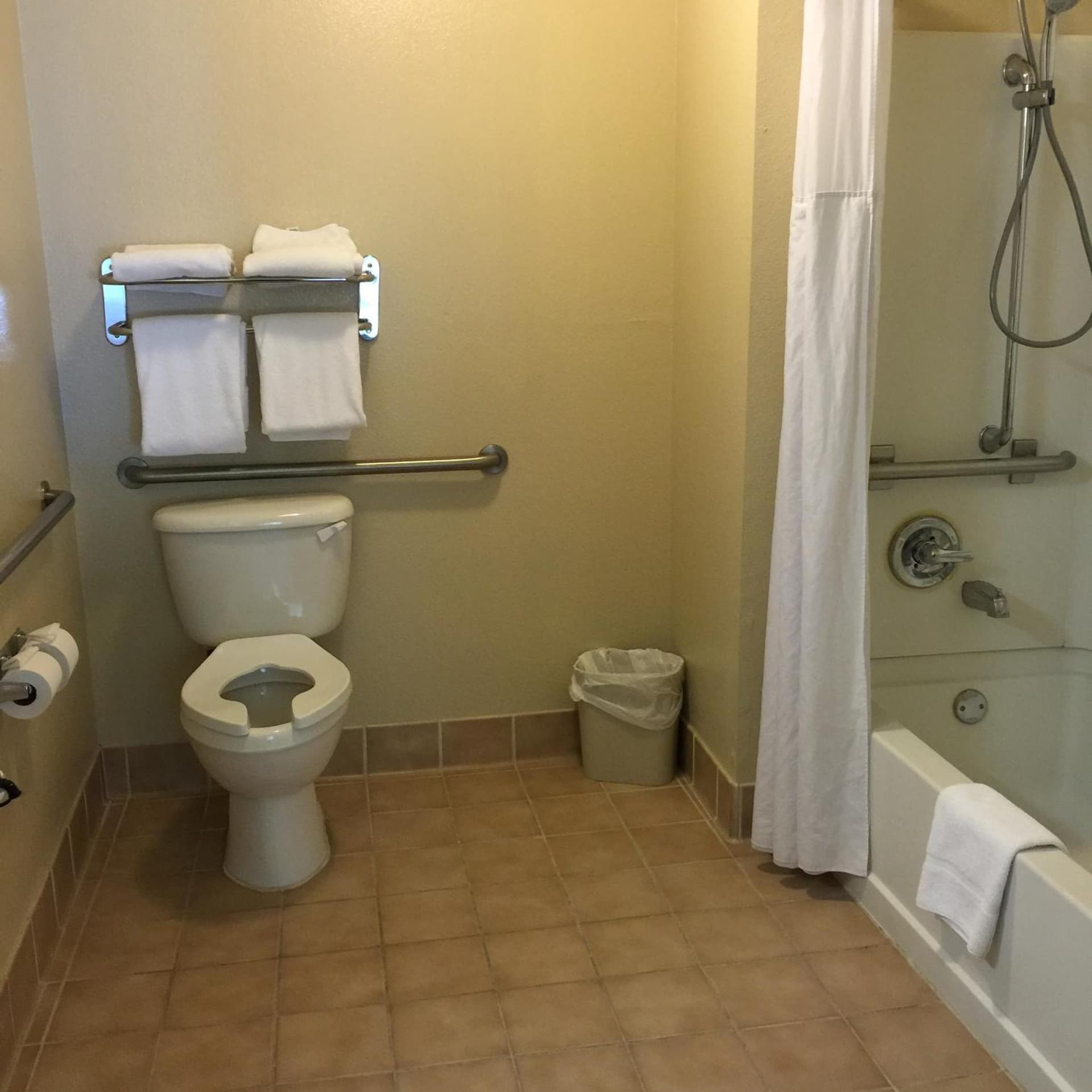 Hawthorn Suites by Wyndham Rancho Cordova/Folsom gallery photo in Rancho Cordova, CA — image 44