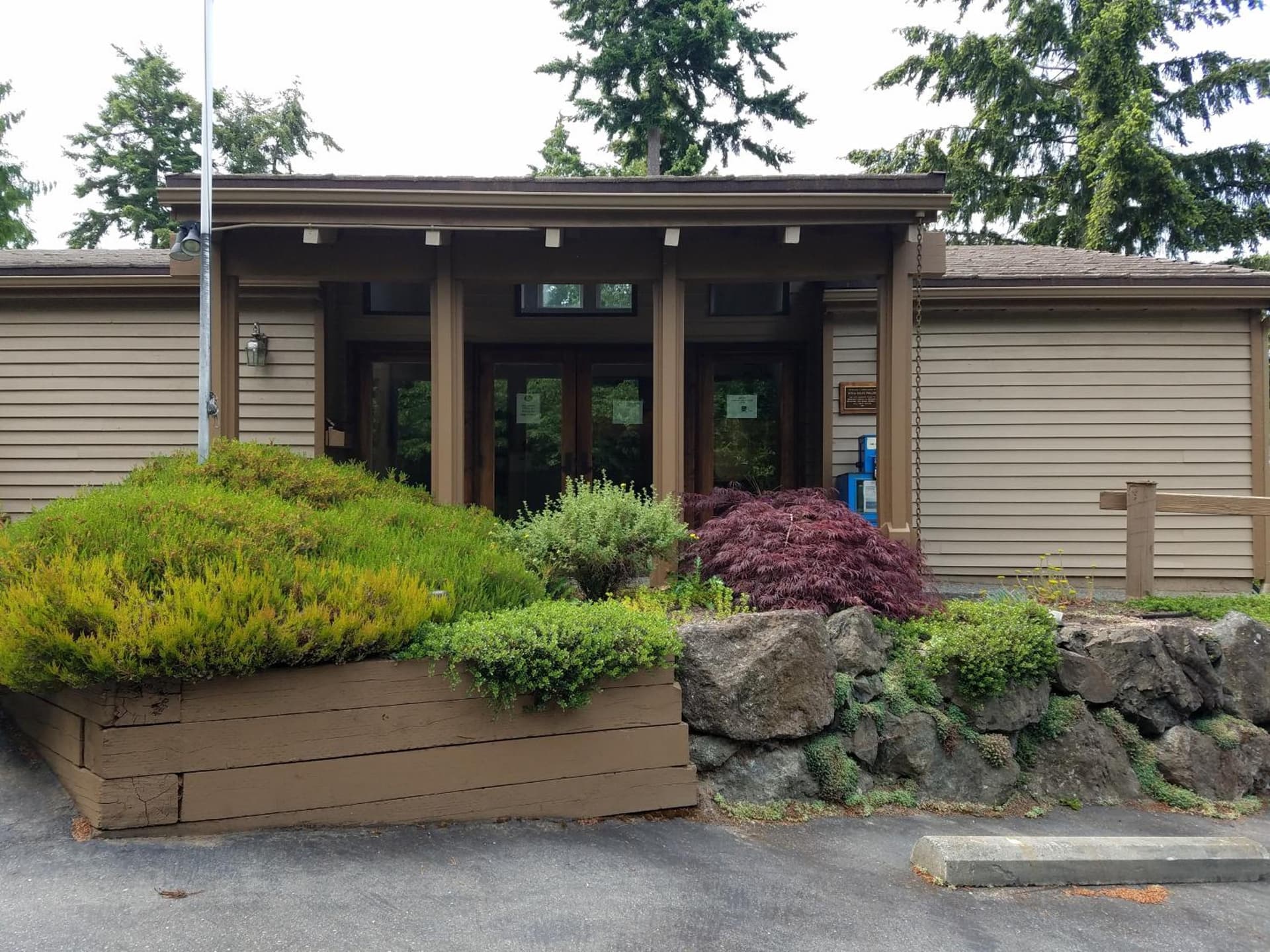 Multi Resorts at Kala Point interior in Port Townsend, WA — gallery photo 2