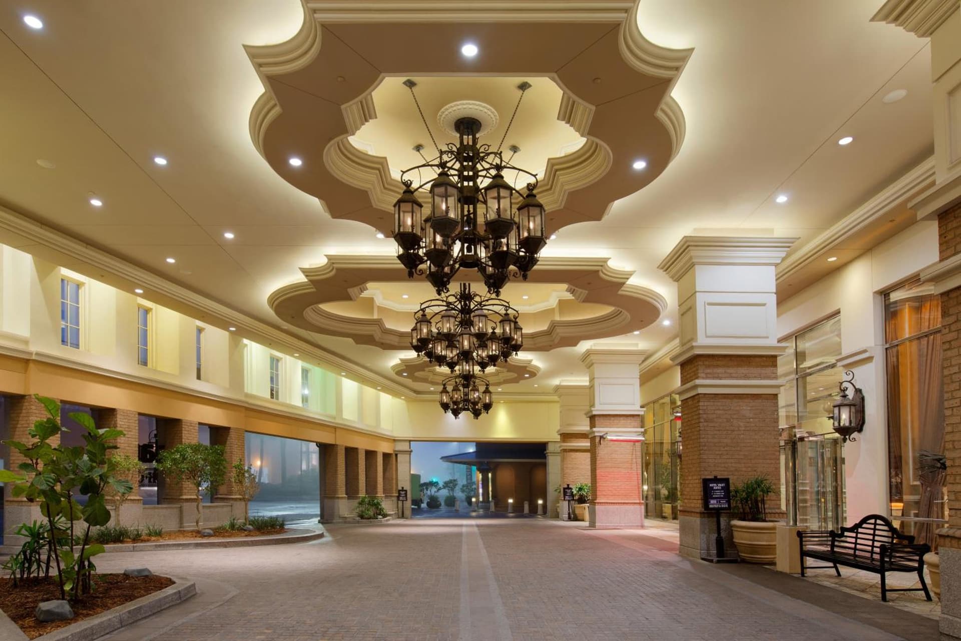 Harrah's New Orleans, A Caesars Rewards Destination interior in New Orleans, LA — gallery photo 2