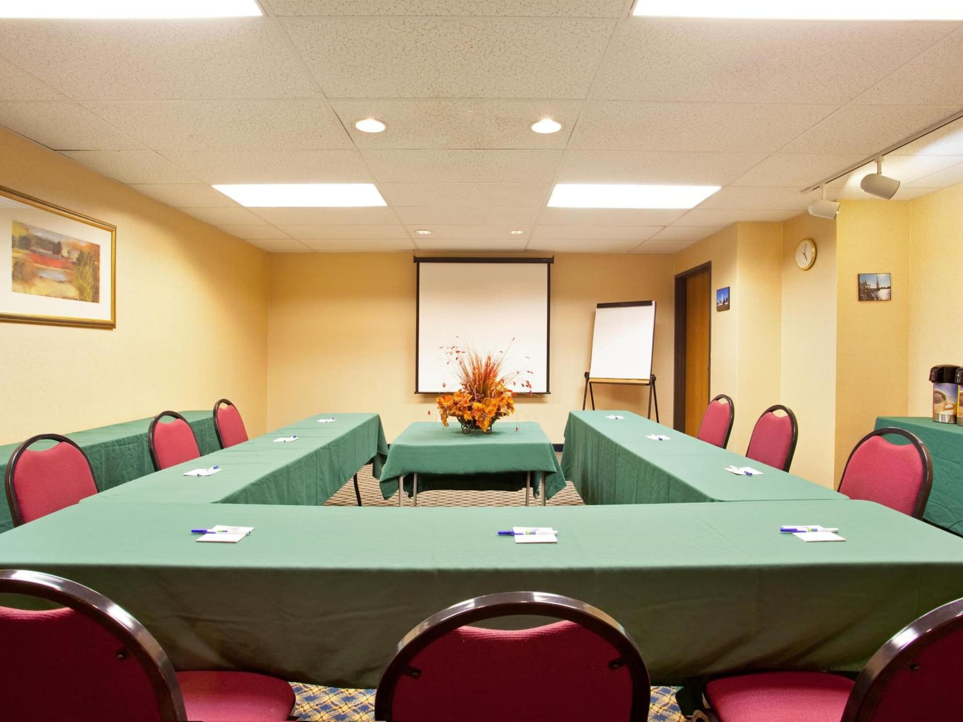 Country Inn & Suites by Radisson, Mt Pleasant-Racine West, WI gallery photo in Sturtevant, WI — image 4