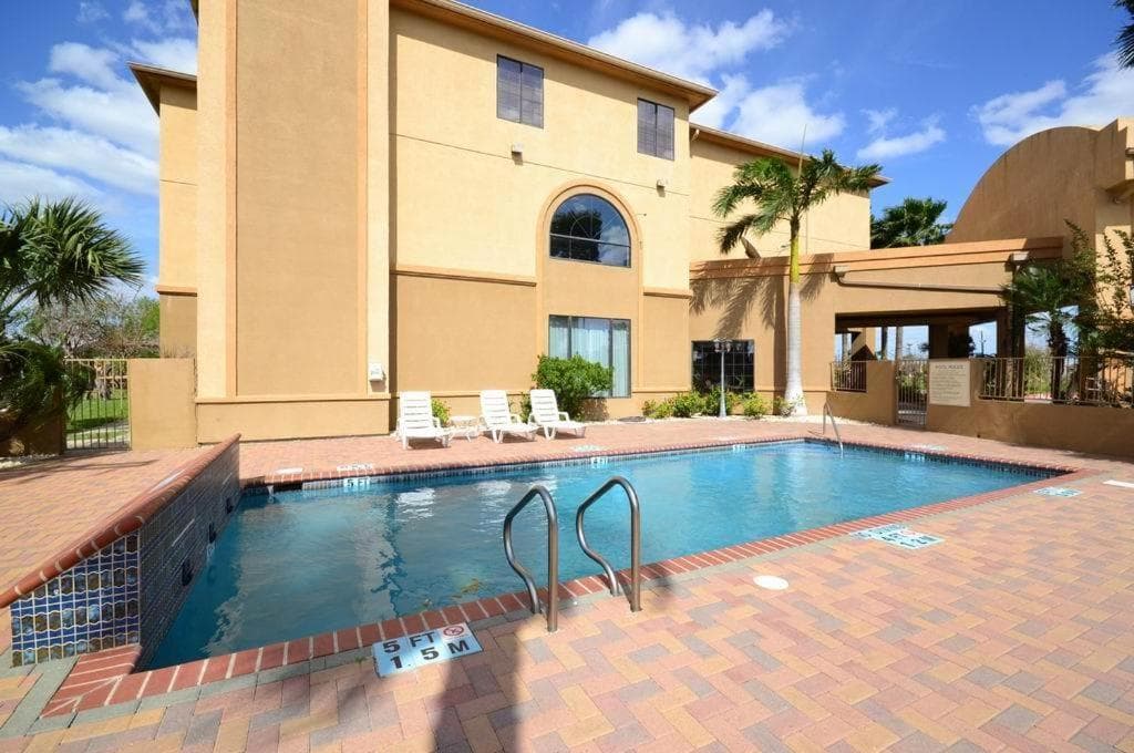 Best Western Casa Villa Suites gallery photo in Harlingen, TX — image 5