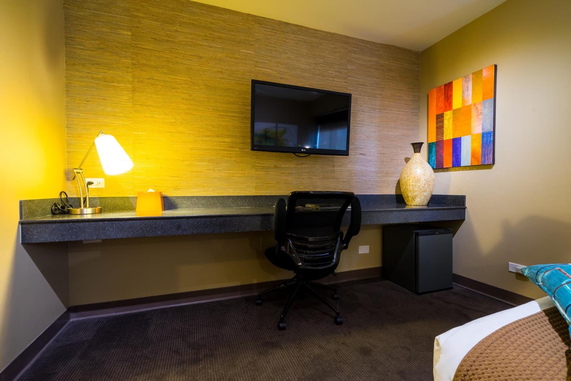 VIVE Hotel Waikiki gallery photo in Honolulu, HI — image 25