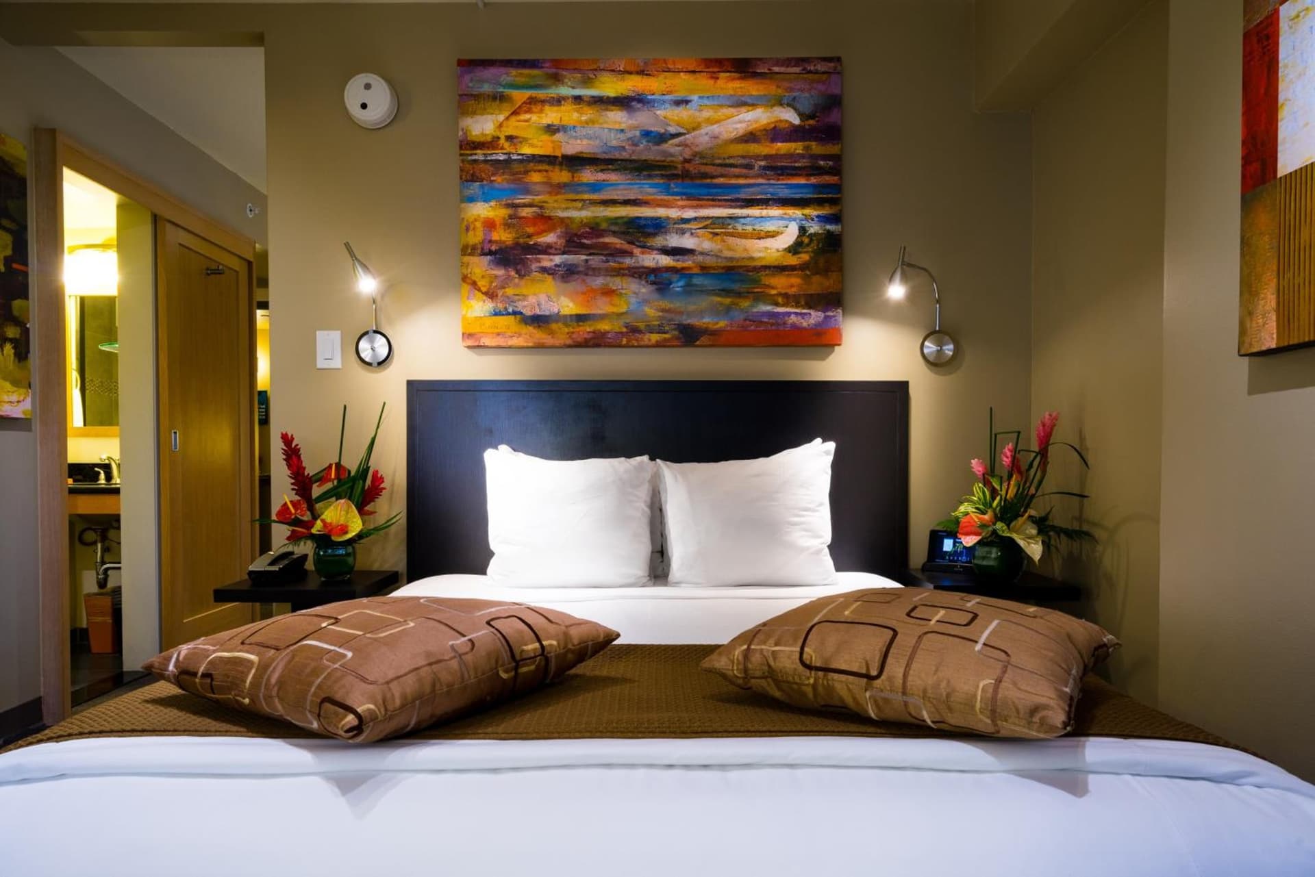 VIVE Hotel Waikiki gallery photo in Honolulu, HI — image 61