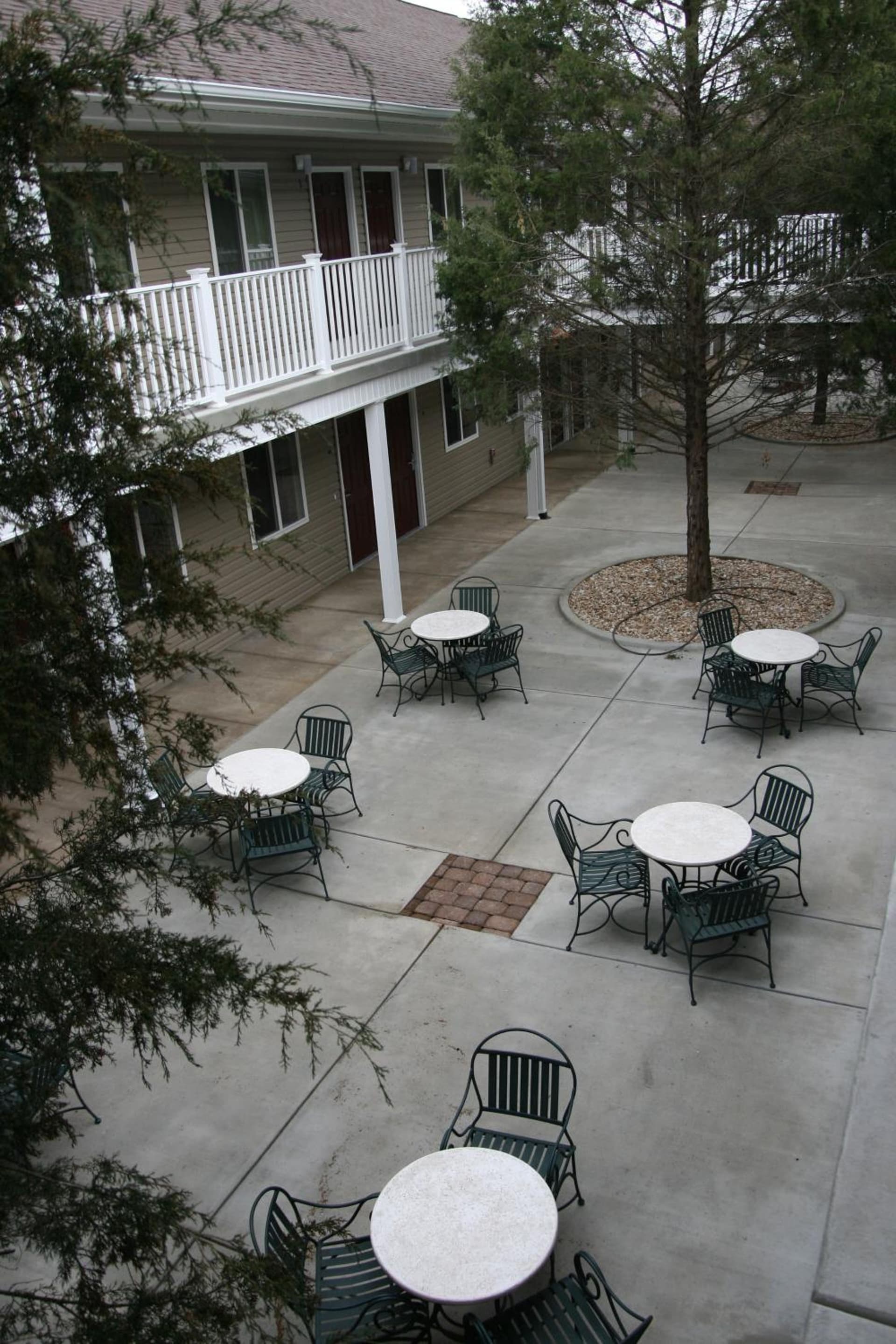 Affordable Suites of America Augusta interior in Augusta, GA — gallery photo 2