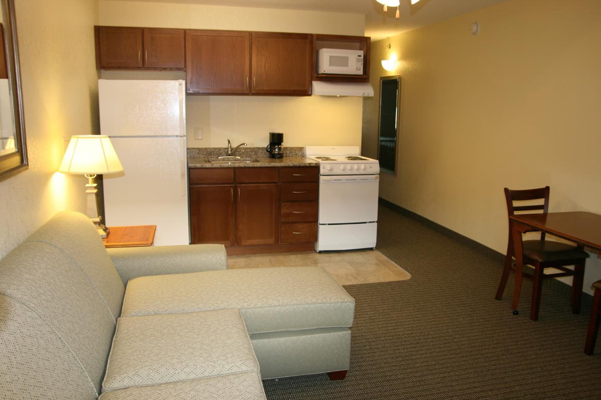 Affordable Suites of America Augusta gallery photo in Augusta, GA — image 8