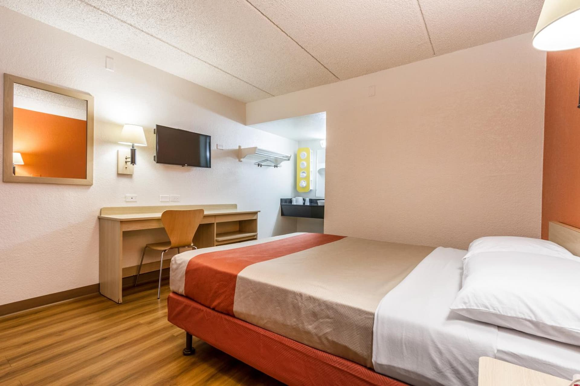 Motel 6 Tempe, AZ Phoenix Airport Priest Dr gallery photo in Tempe, AZ — image 43