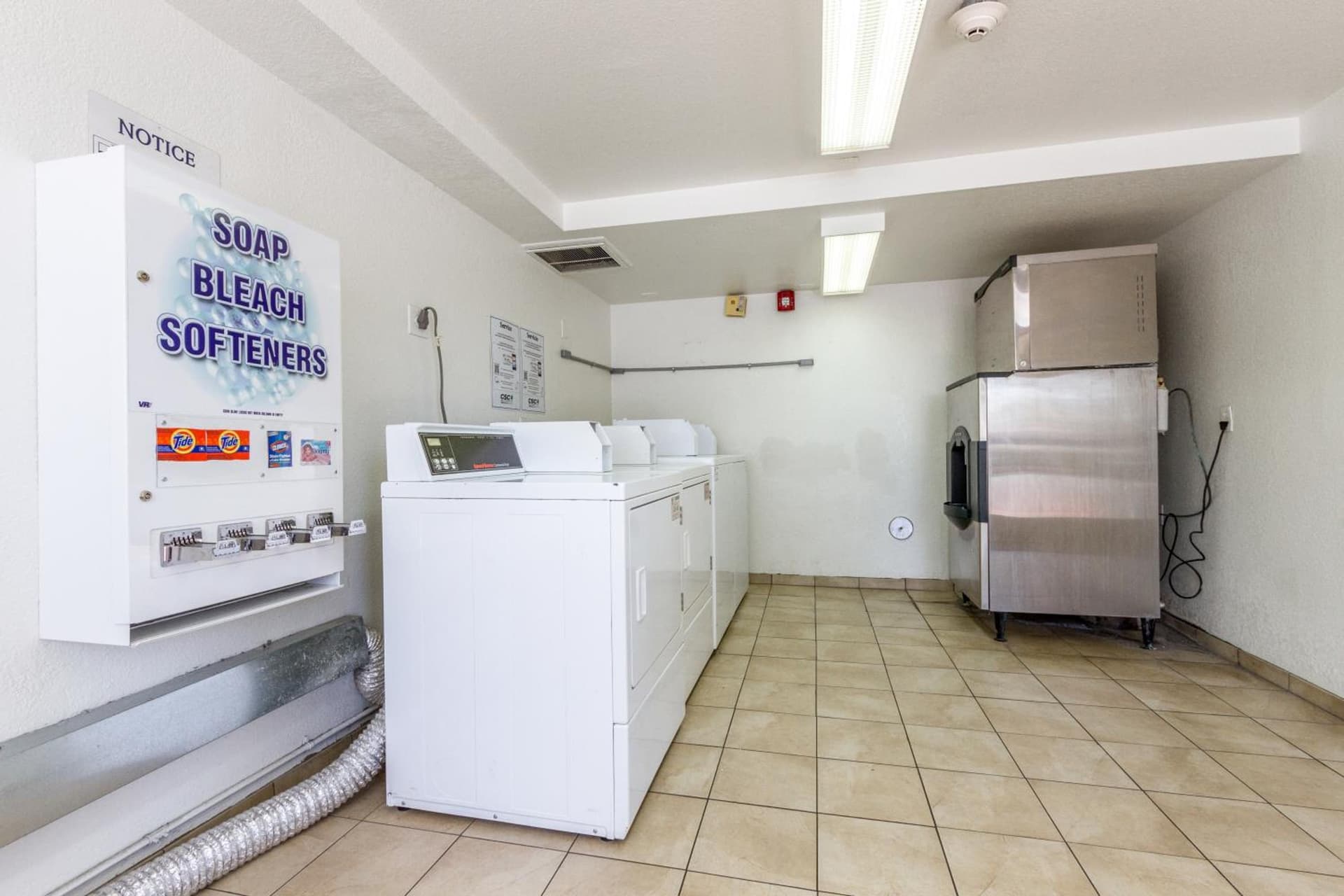 Motel 6 Tempe, AZ Phoenix Airport Priest Dr gallery photo in Tempe, AZ — image 57