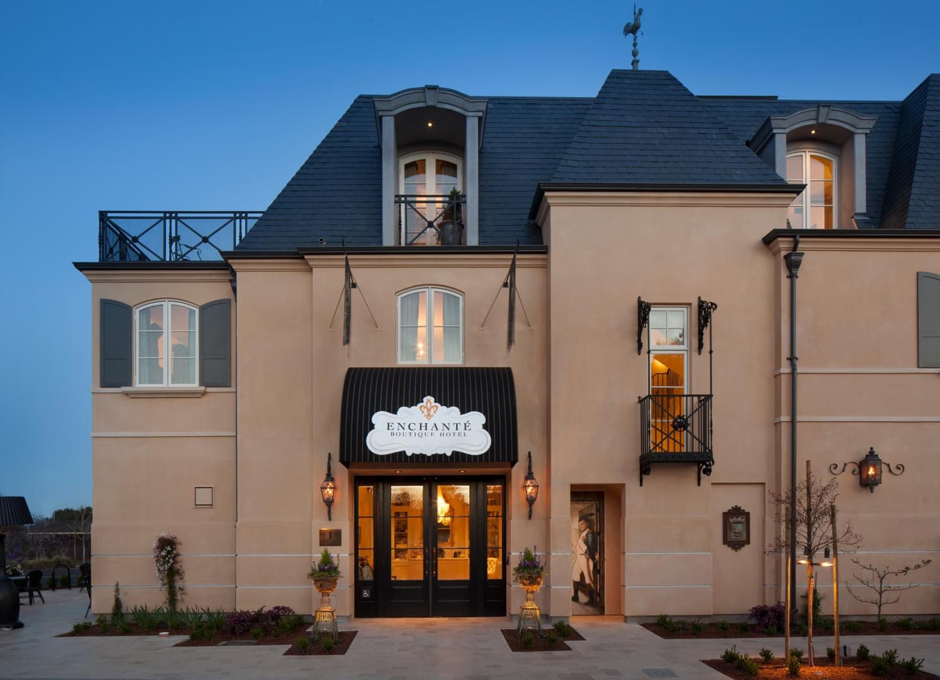 Enchante Boutique Hotel interior in Los Altos, CA — gallery photo 2