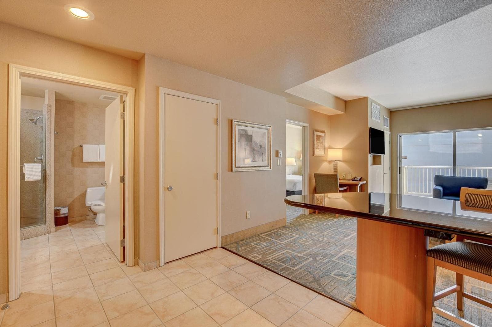 Sky Mist Suite at Platinum Hotel 5 MIN WALK TO F1 KOVAL ZONE ENTRANCE gallery photo in Paradise, NV — image 56