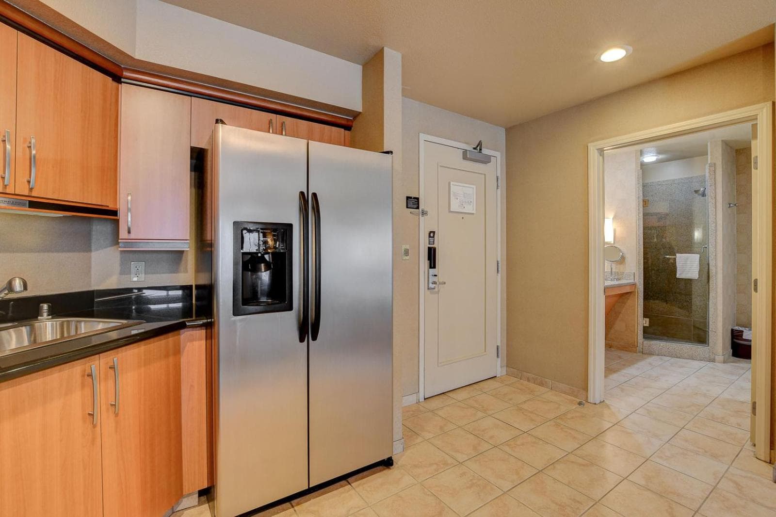 Sky Mist Suite at Platinum Hotel 5 MIN WALK TO F1 KOVAL ZONE ENTRANCE gallery photo in Paradise, NV — image 70