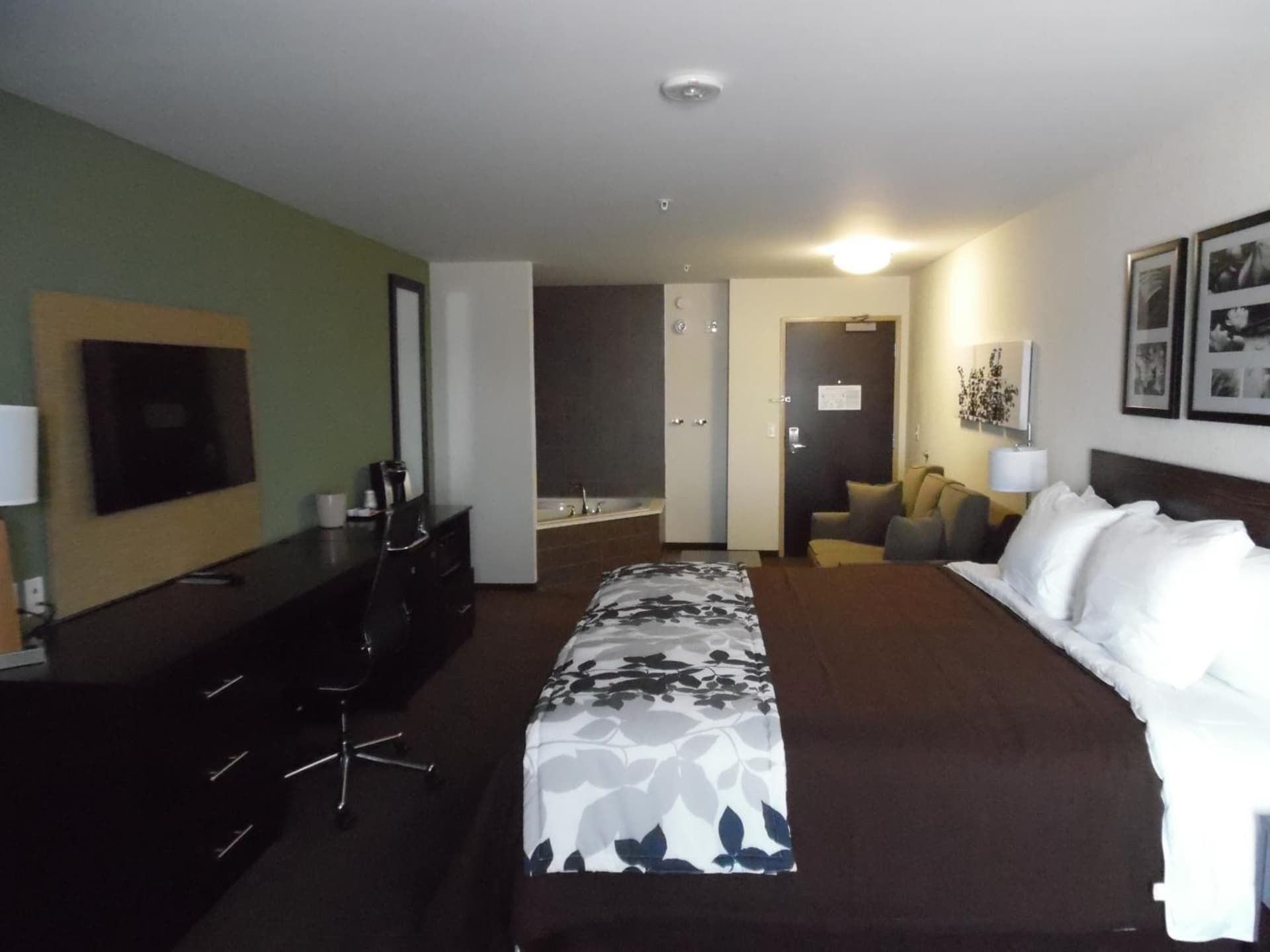 Sleep Inn & Suites Syracuse Airport gallery photo in East Syracuse, NY — image 34