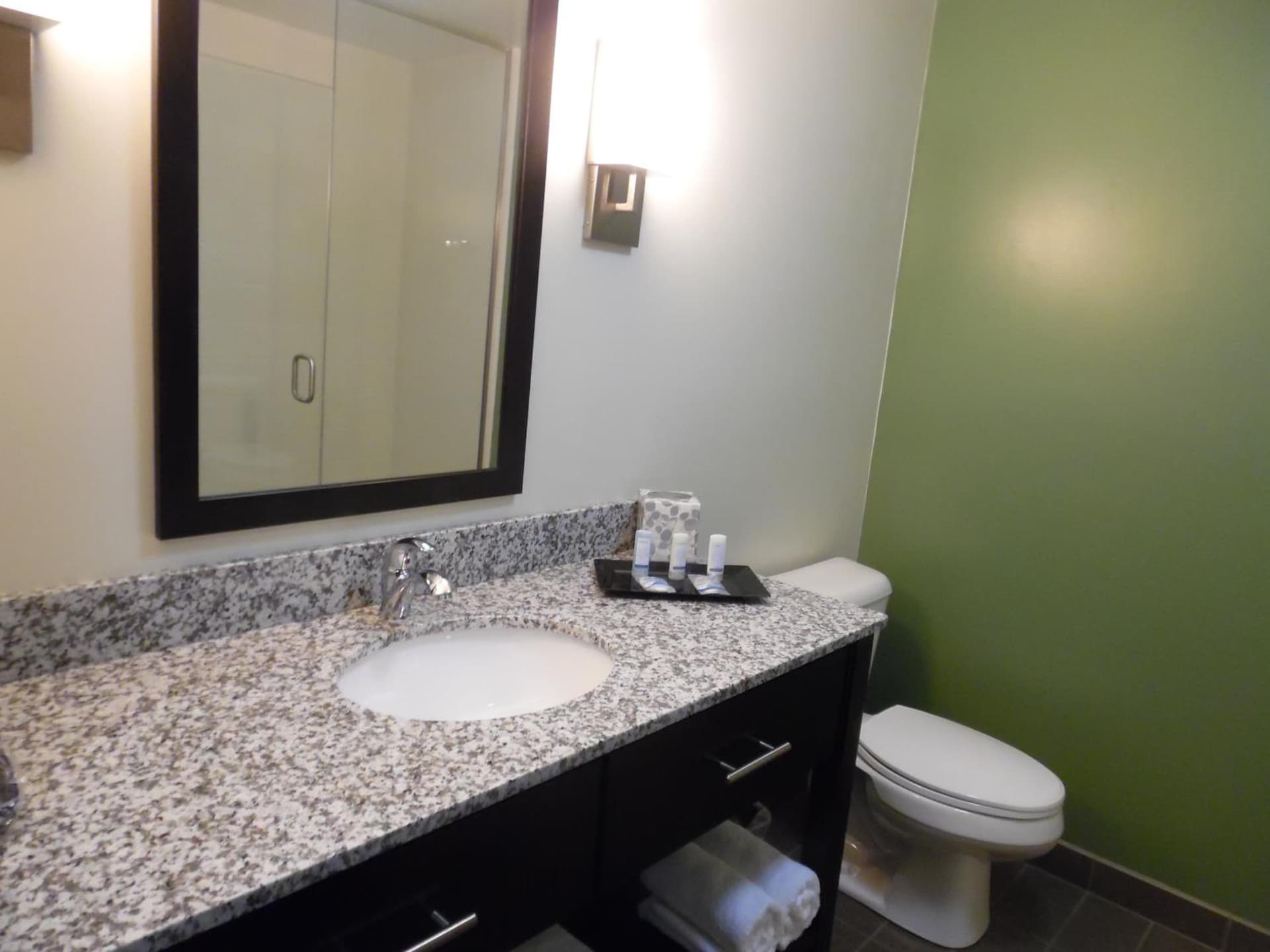 Sleep Inn & Suites Syracuse Airport gallery photo in East Syracuse, NY — image 17