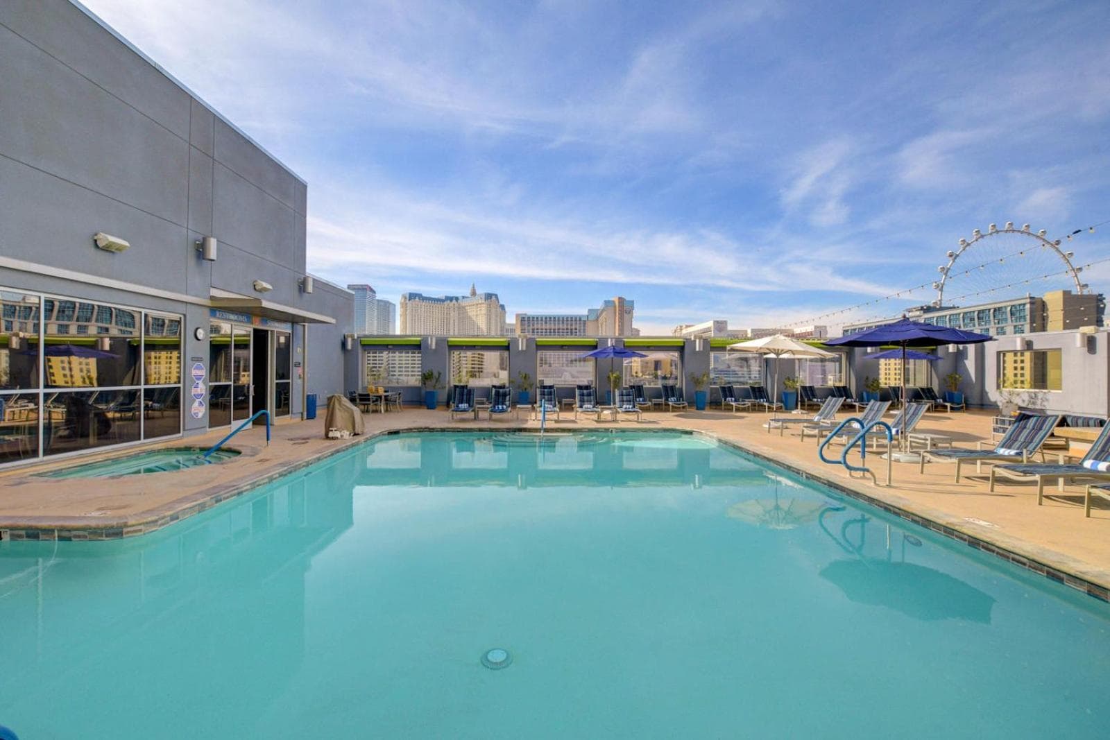 Sky Mist Suite at Platinum Hotel 5 MIN WALK TO F1 KOVAL ZONE ENTRANCE gallery photo in Paradise, NV — image 64