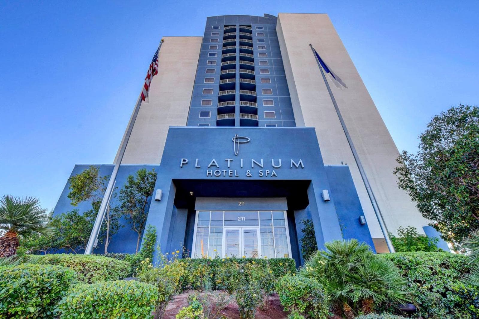 Sky Mist Suite at Platinum Hotel 5 MIN WALK TO F1 KOVAL ZONE ENTRANCE gallery photo in Paradise, NV — image 50