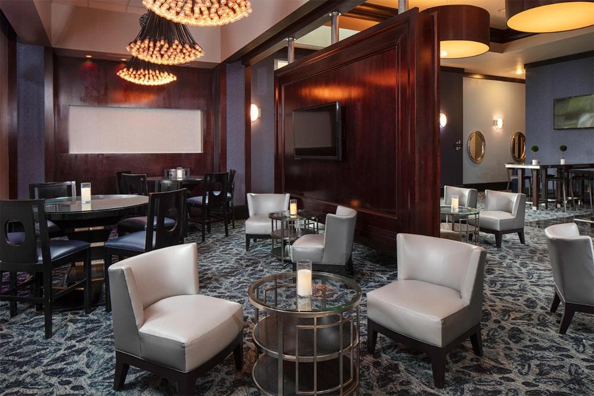Sky Mist Suite at Platinum Hotel 5 MIN WALK TO F1 KOVAL ZONE ENTRANCE gallery photo in Paradise, NV — image 58