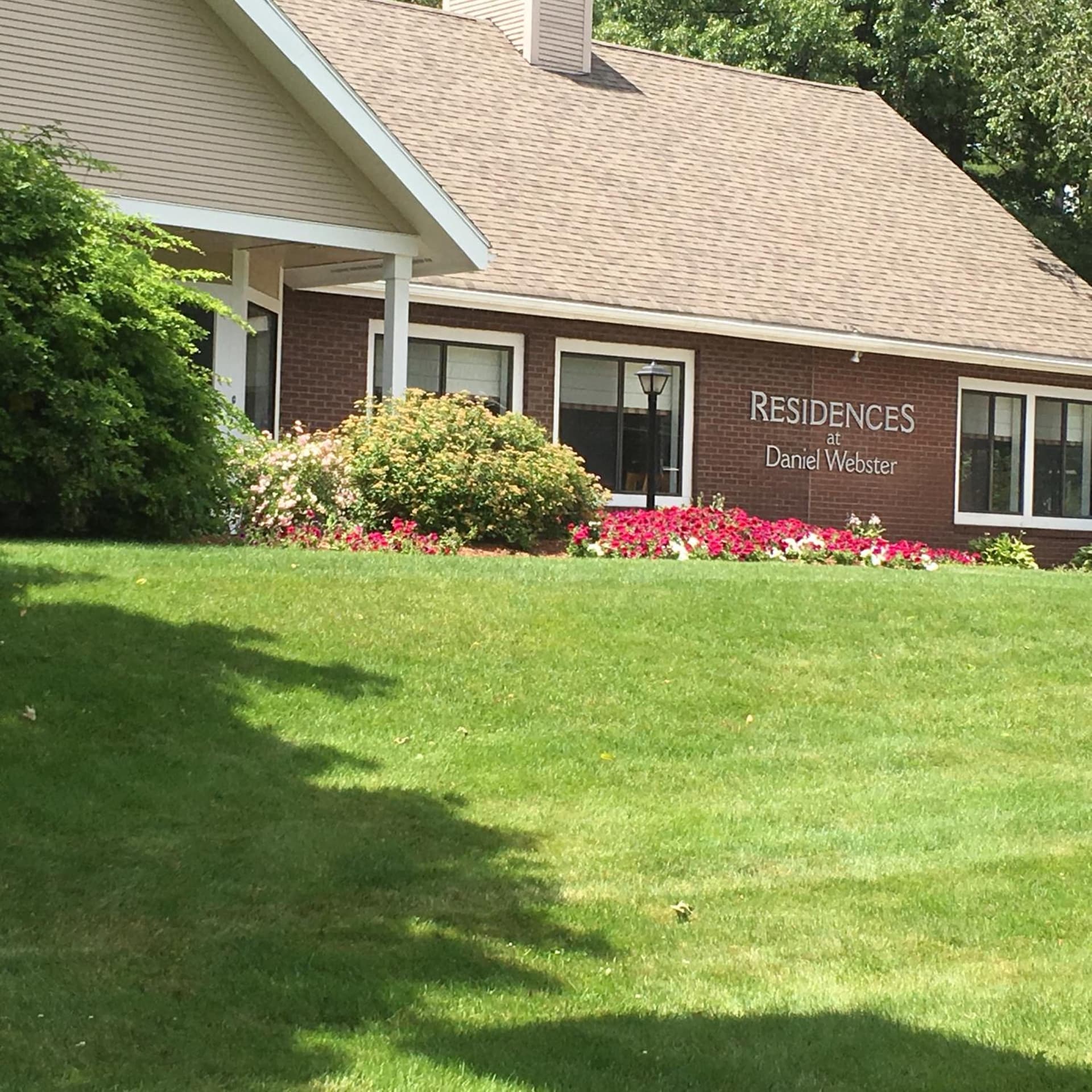Residences at Daniel Webster — hotel in Nashua, New Hampshire
