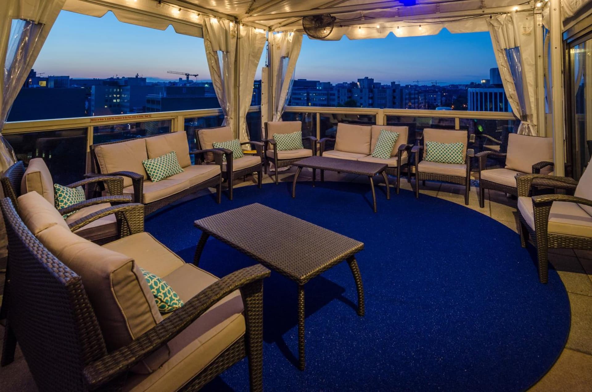 Beacon Hotel & Corporate Quarters gallery photo in Washington, DC — image 86