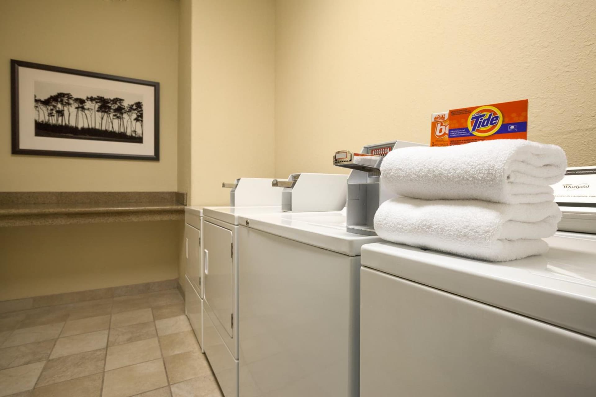 Country Inn & Suites by Radisson, Green Bay East, WI gallery photo in Green Bay, WI — image 24