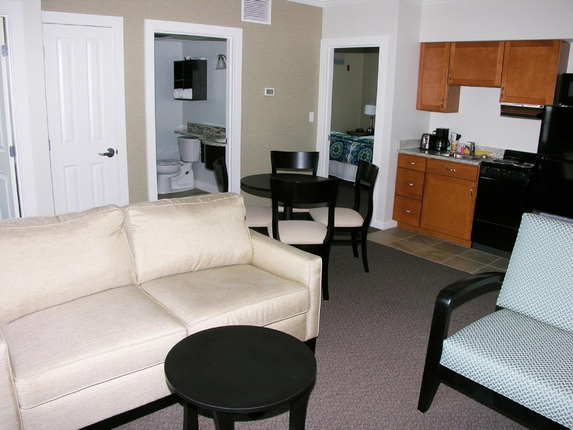 Alouette Sunrise Suites gallery photo in Old Orchard Beach — image 24