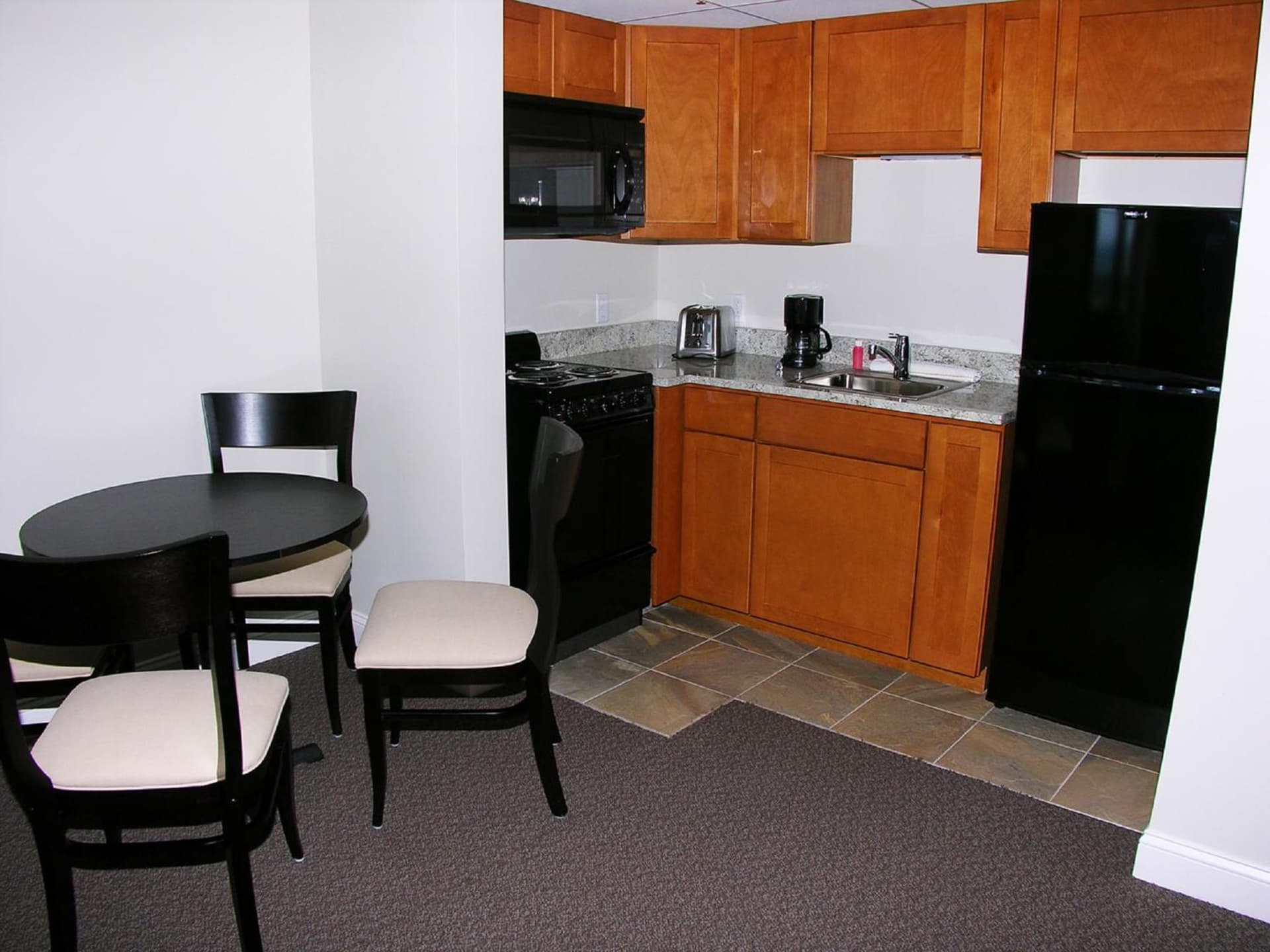 Alouette Sunrise Suites gallery photo in Old Orchard Beach — image 23