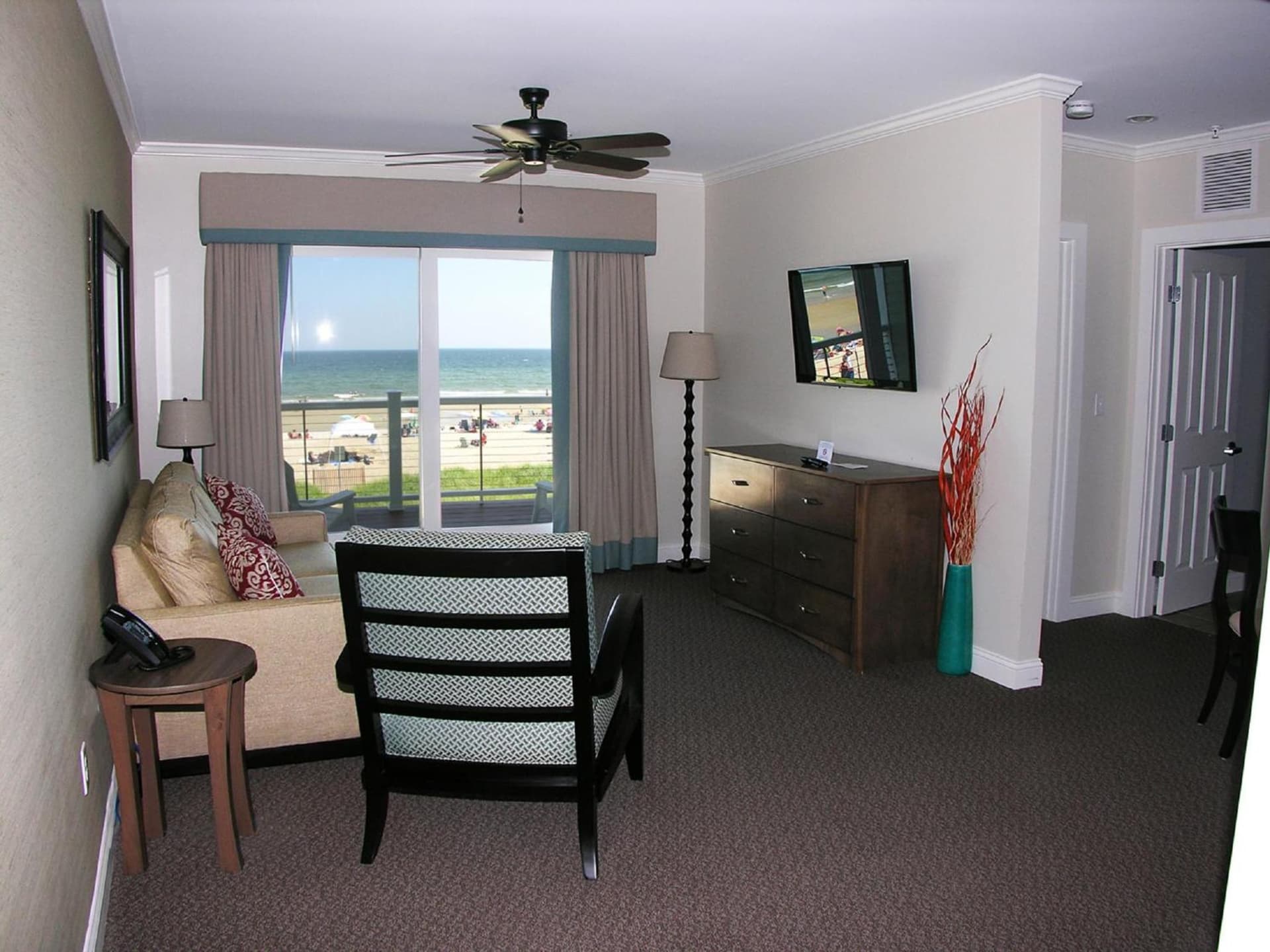 Alouette Sunrise Suites gallery photo in Old Orchard Beach — image 15