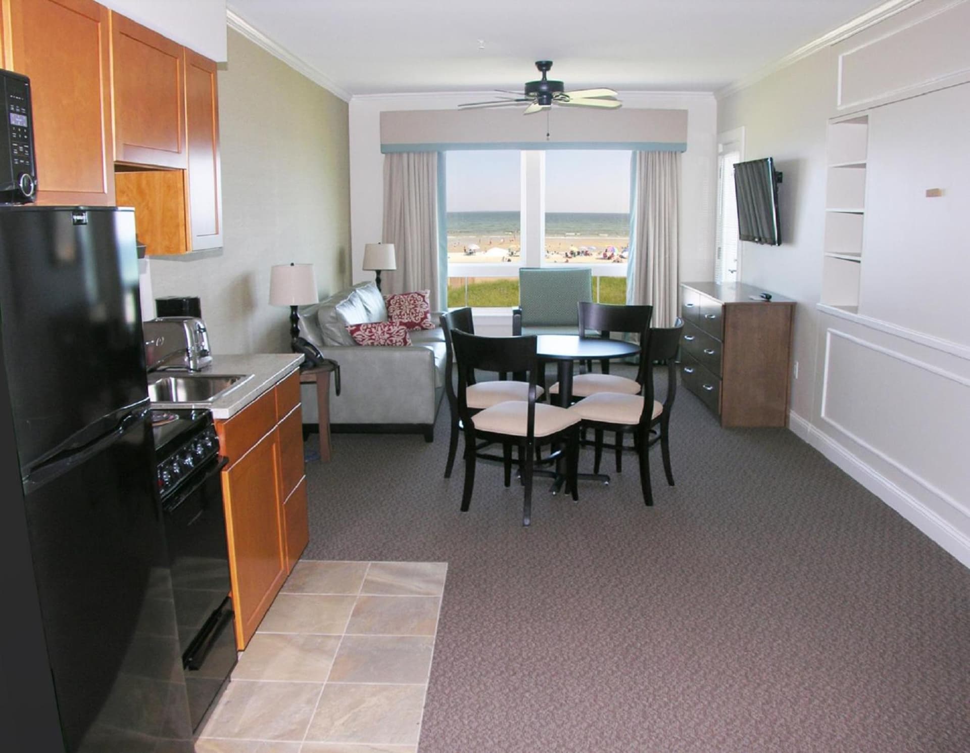 Alouette Sunrise Suites gallery photo in Old Orchard Beach — image 17