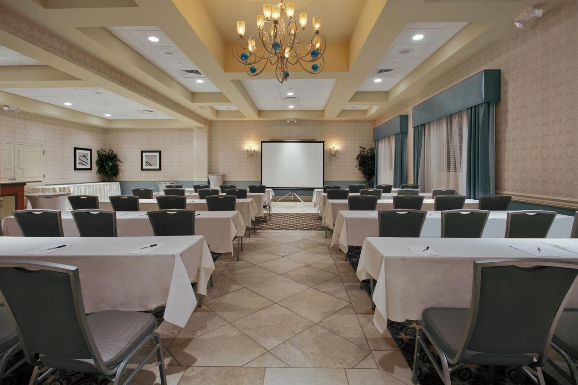 Radisson Hotel Freehold gallery photo in Freehold, NJ — image 9