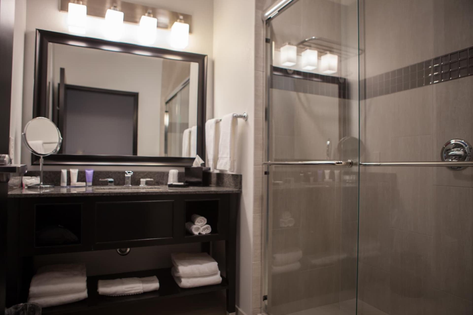 La Quinta Inn & Suites by Wyndham Lubbock Southwest gallery photo in Lubbock, TX — image 12