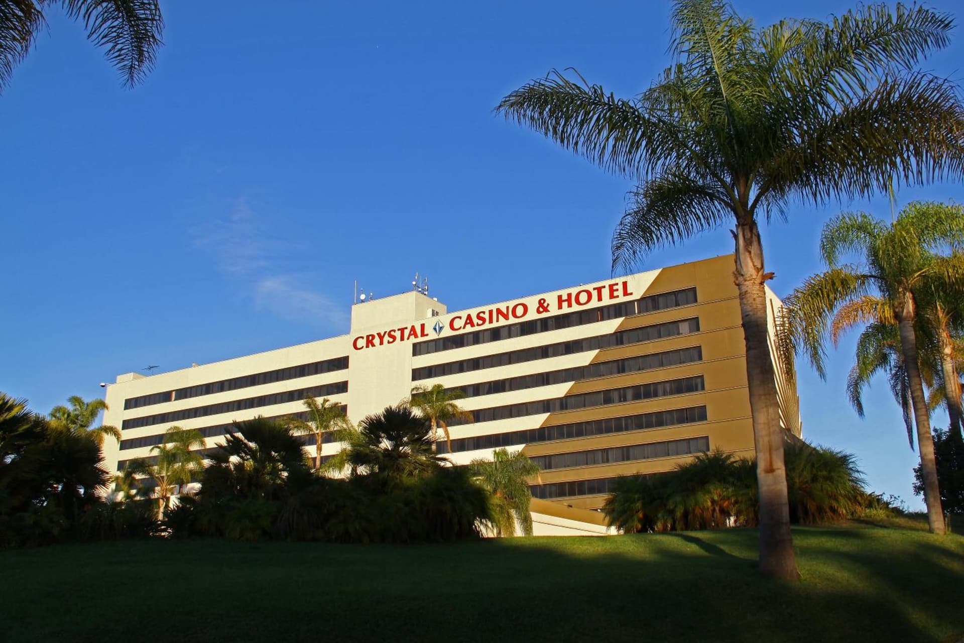 LA Crystal Hotel -Los Angeles-Long Beach Area — hotel in Carson, California