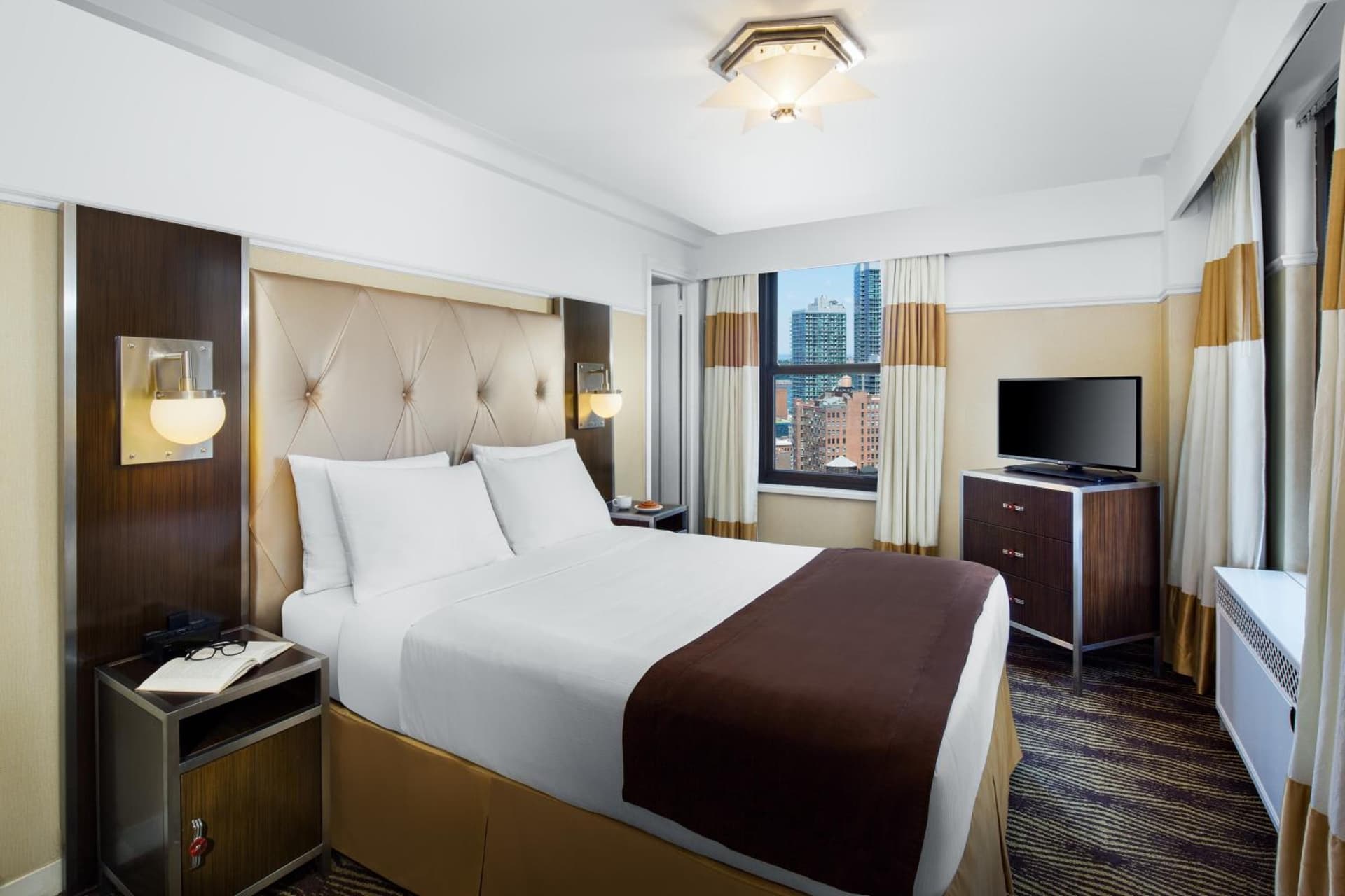 New Yorker by Lotte Hotels gallery photo in New York, NY — image 14