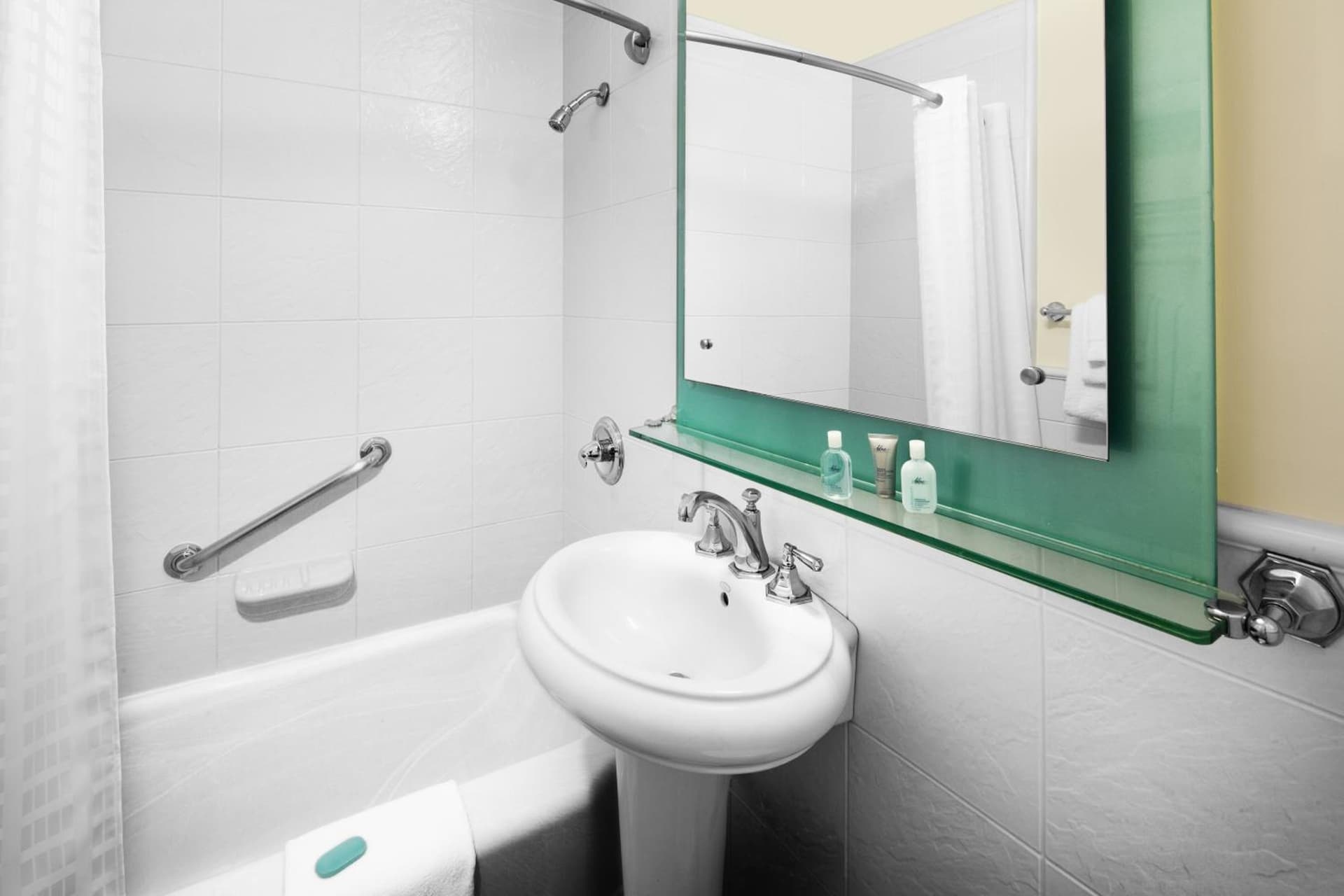 New Yorker by Lotte Hotels property views in New York, NY — gallery photo 3