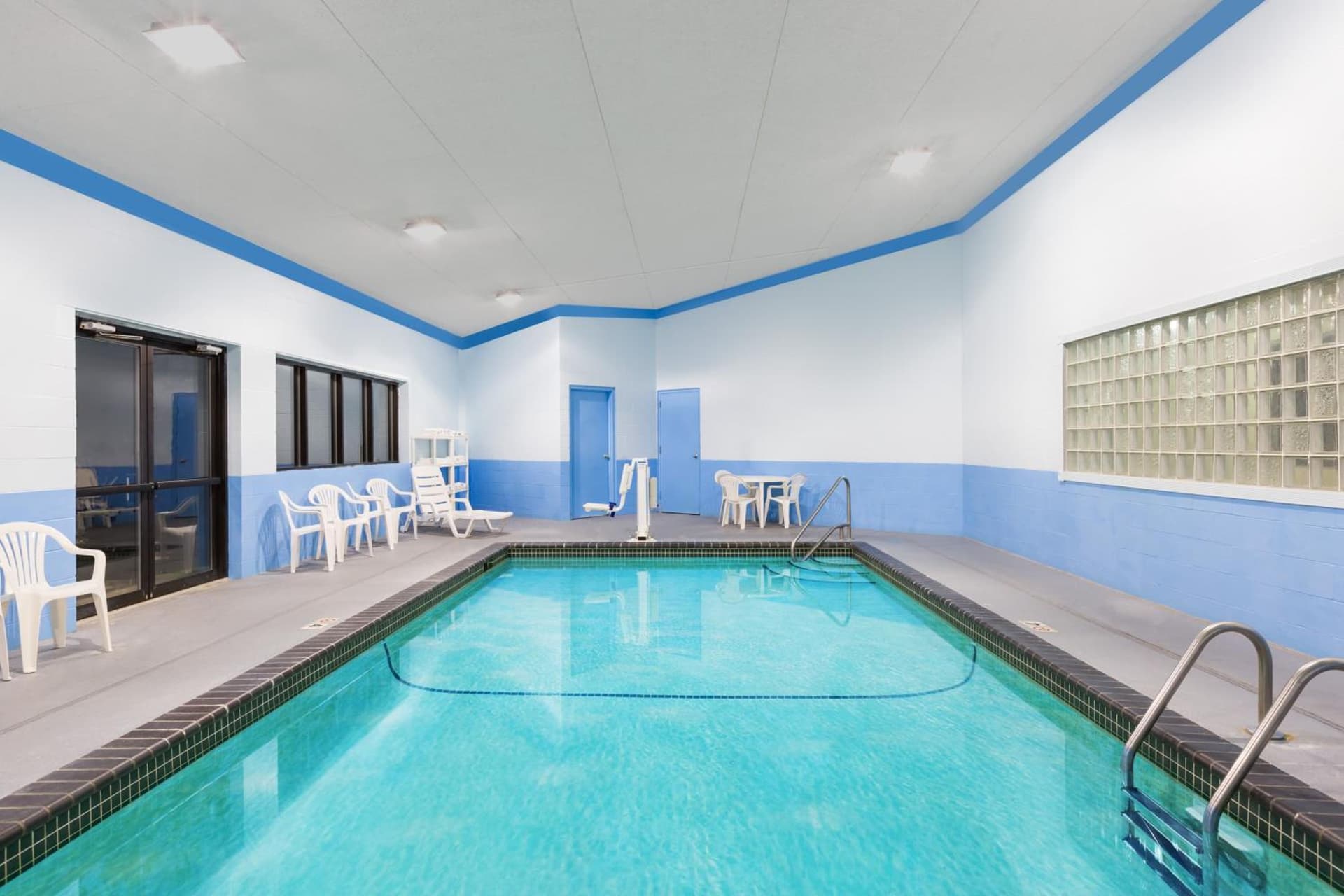 Days Inn & Suites by Wyndham Des Moines Airport gallery photo in Des Moines, IA — image 19