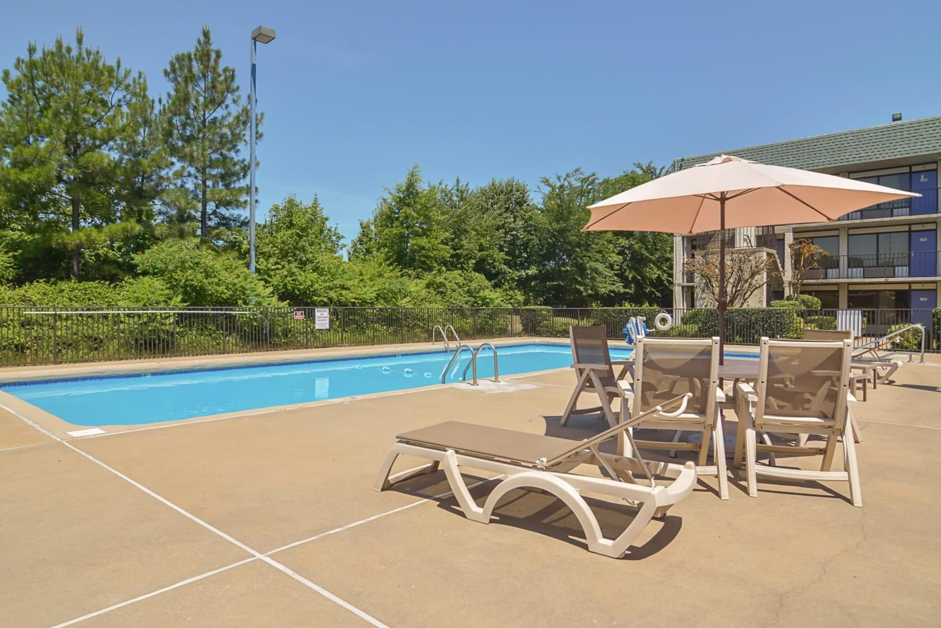 Motel 6-Little Rock, AR - West gallery photo in Little Rock, AR — image 4