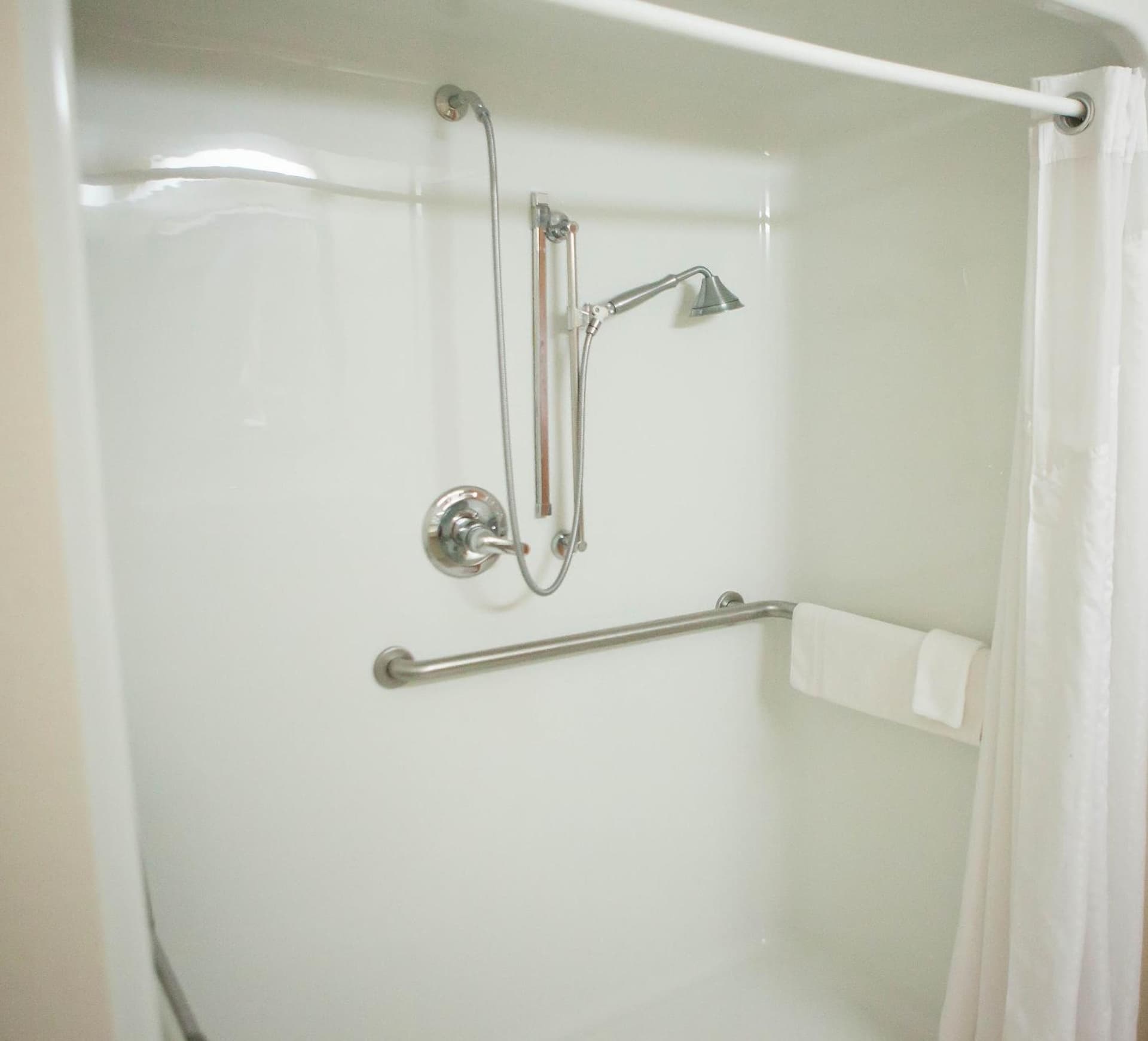 Holiday Inn Express Hotel Howe / Sturgis by IHG gallery photo in Howe, IN — image 17