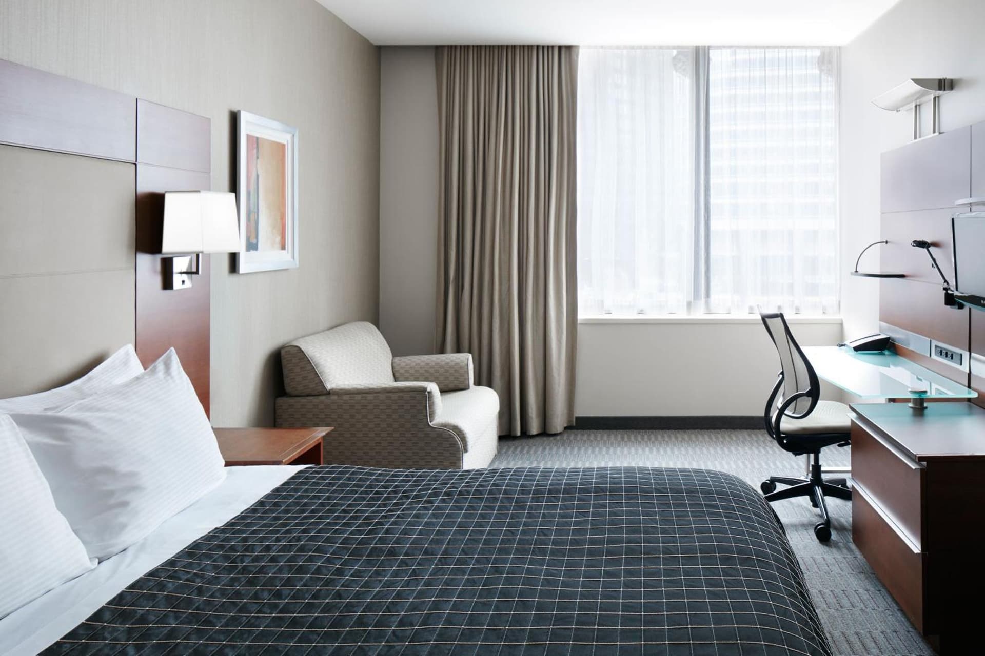 River Hotel gallery photo in Chicago, IL — image 40