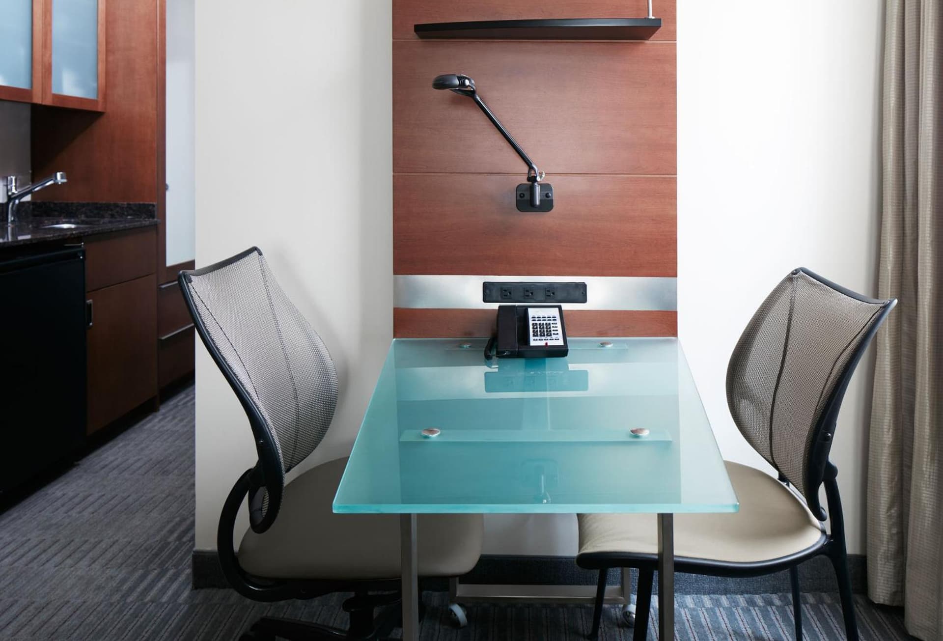 River Hotel gallery photo in Chicago, IL — image 10