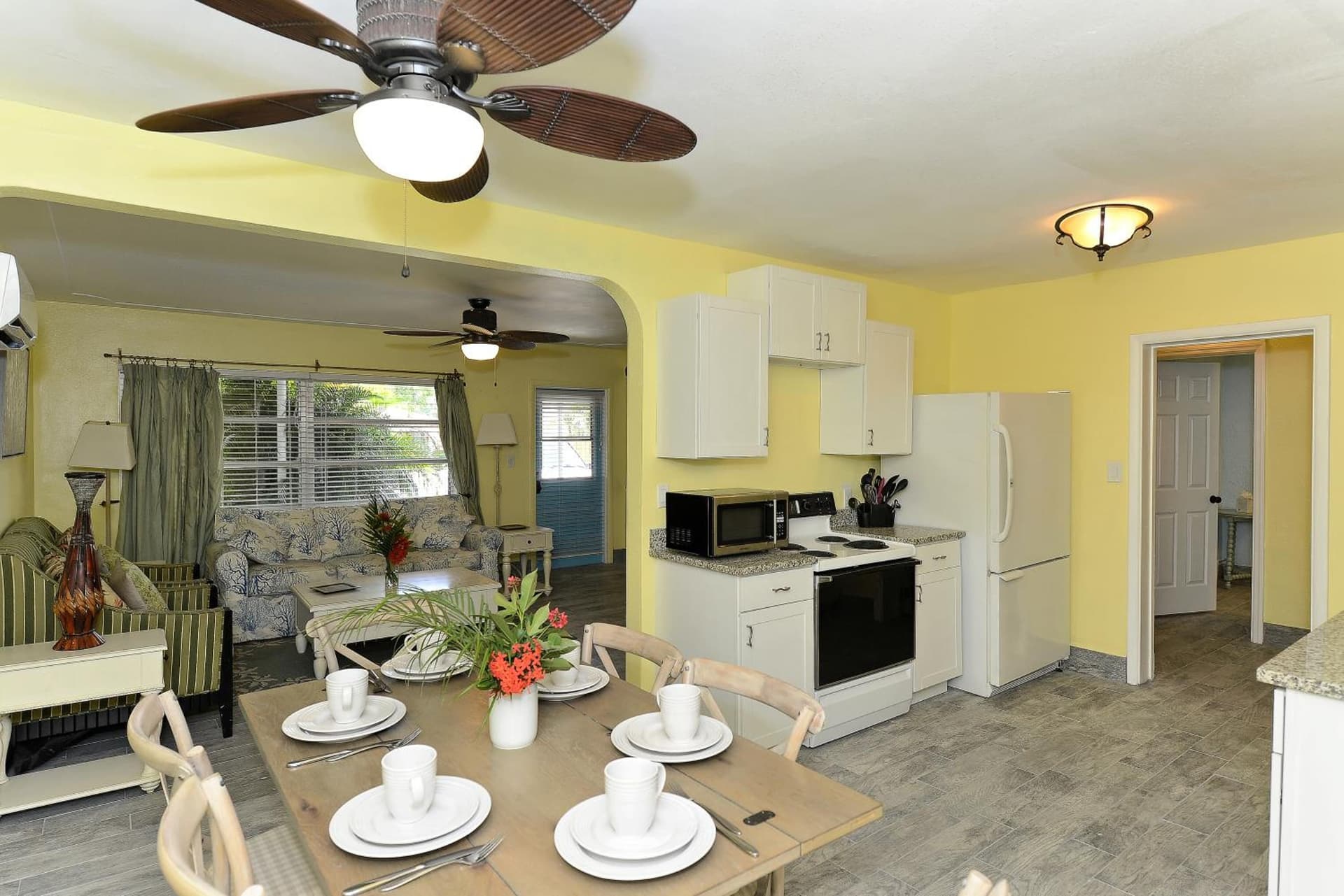 Siesta Key Palms Resort gallery photo in Sarasota, FL — image 84