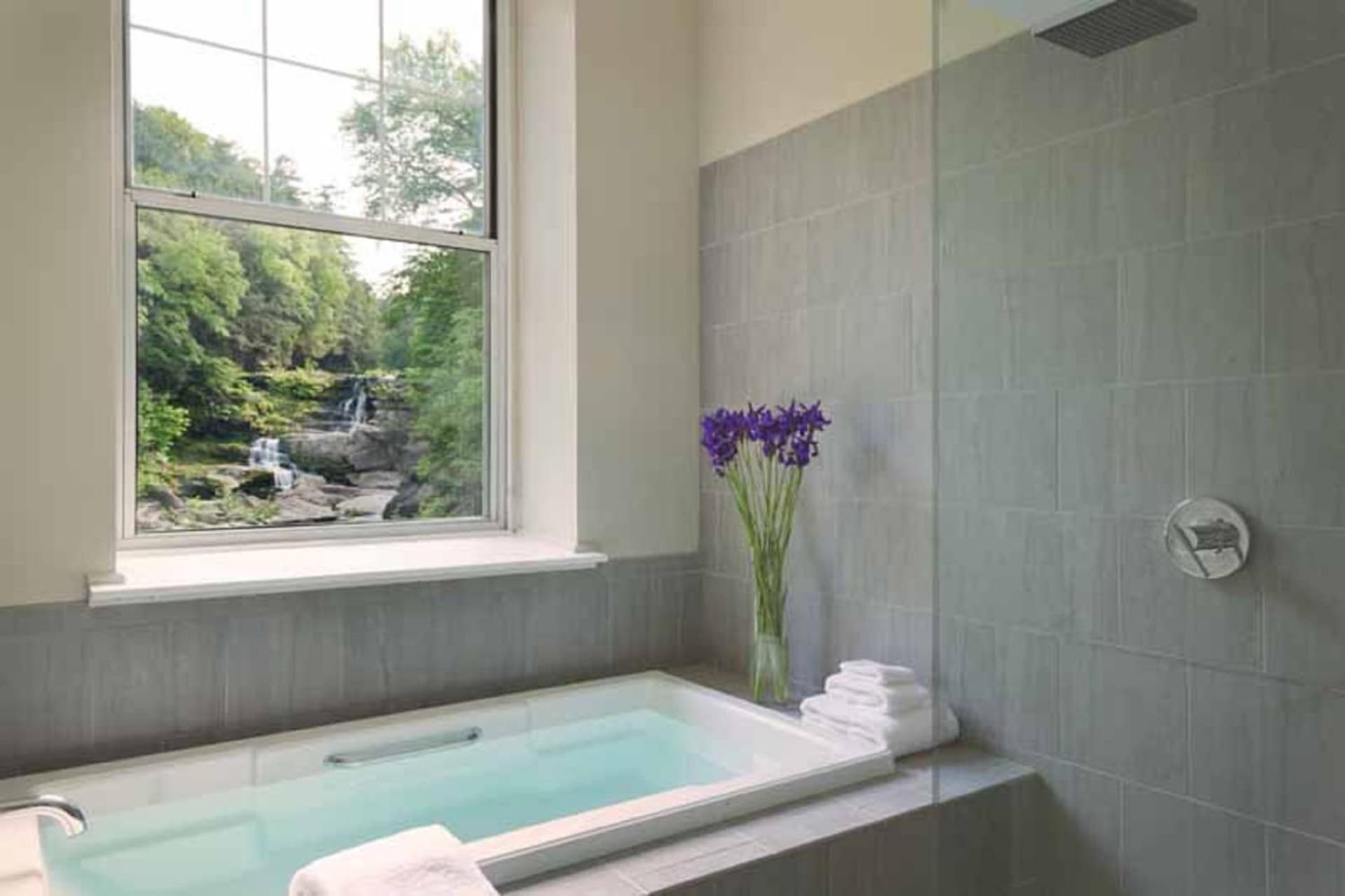 Ledges Hotel gallery photo in Hawley, PA — image 17