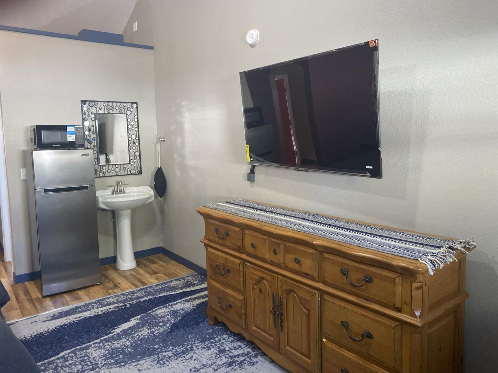 Cabins on Main Longmont gallery photo in Longmont, CO — image 13