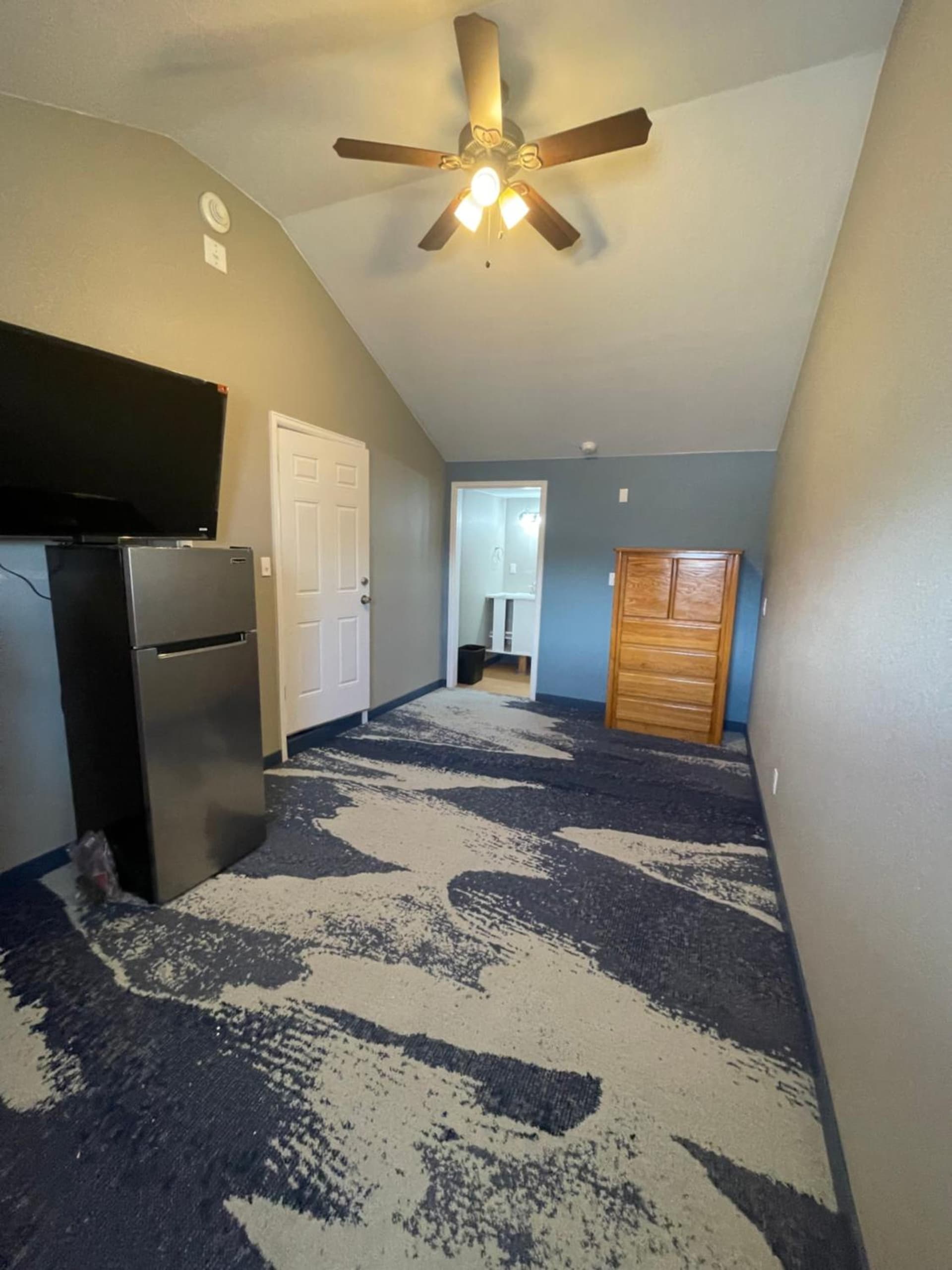 Cabins on Main Longmont interior in Longmont, CO — gallery photo 2