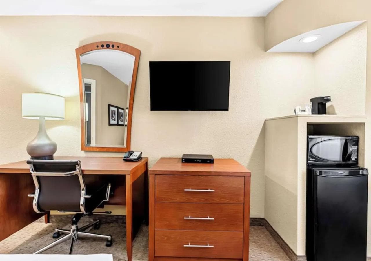 Aurora Inn gallery photo in Modesto, CA — image 5