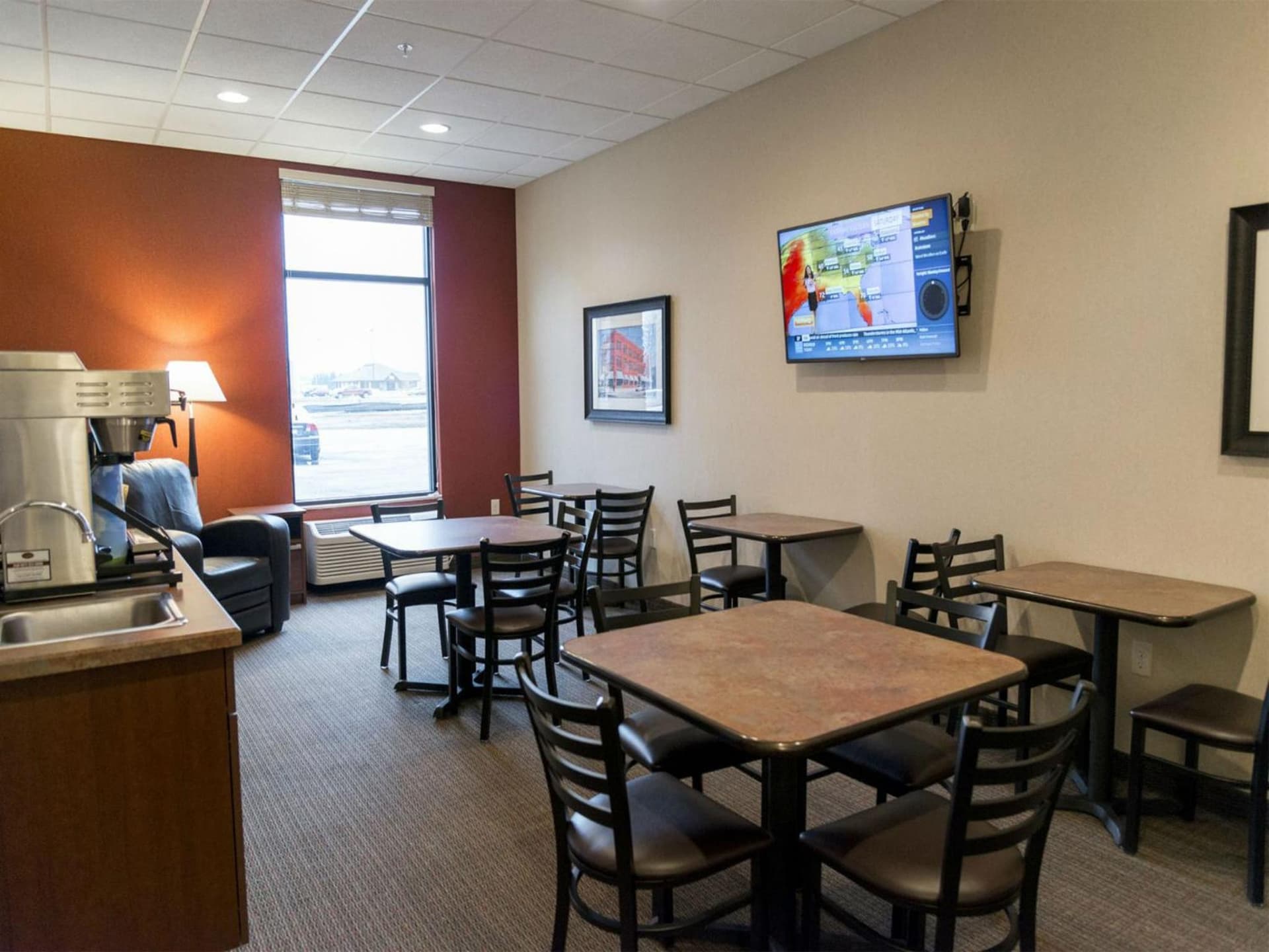 My Place Hotel-Bend, OR interior in Bend, OR — gallery photo 2