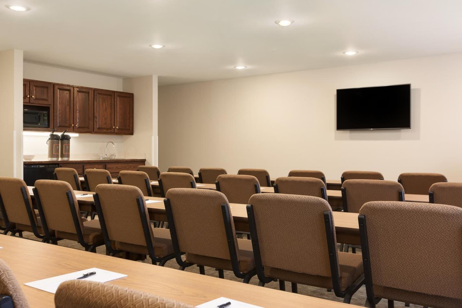 Country Inn & Suites by Radisson, Lehighton-Jim Thorpe, PA gallery photo in Lehighton, PA — image 17